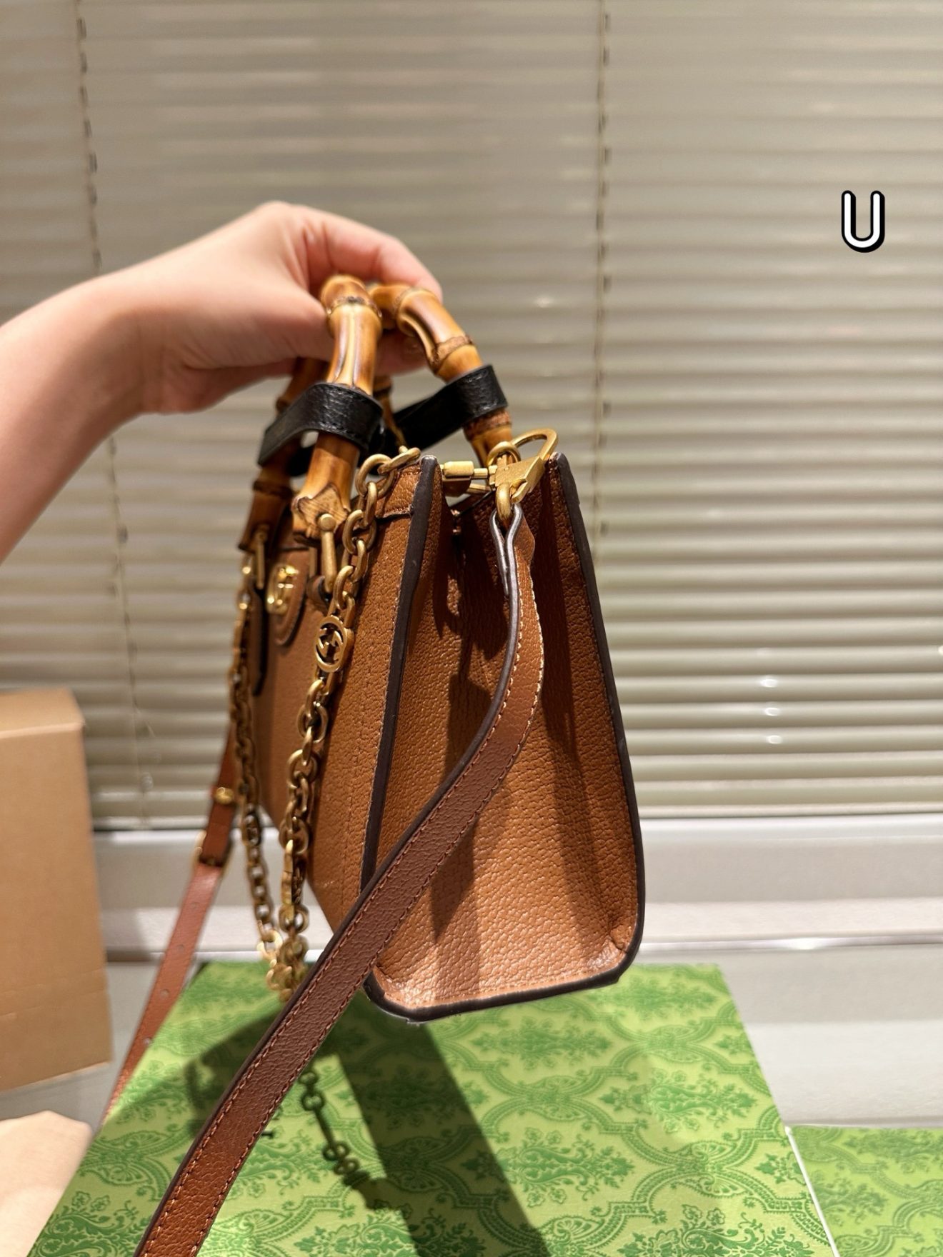 Gucci Diana Bamboo HandBags size 26x16cm - Image 4