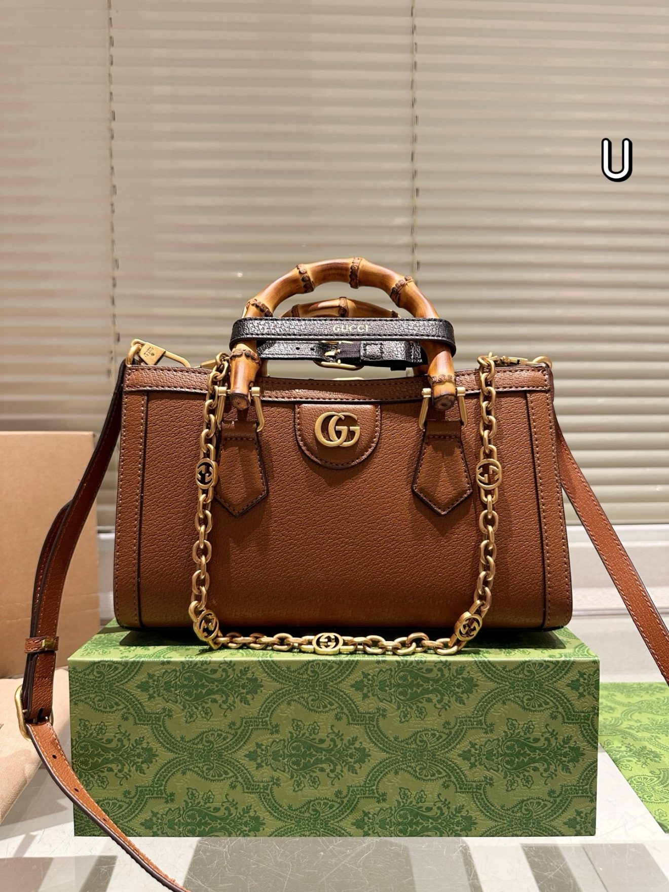 Gucci Diana Bamboo HandBags size 26x16cm - Image 3