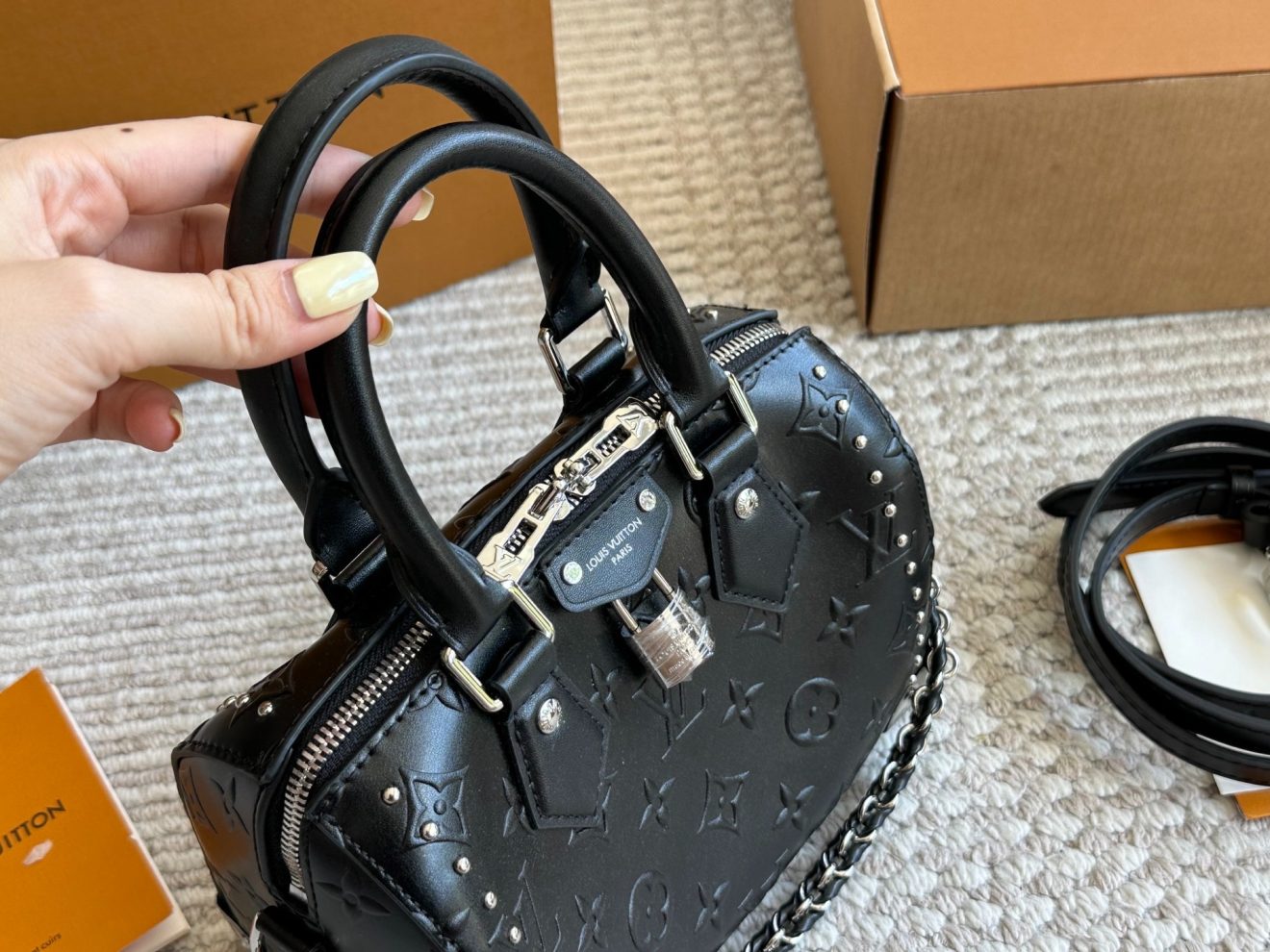 LOUIS VUITTON lv  SPEEDY20  BLACK - Image 3
