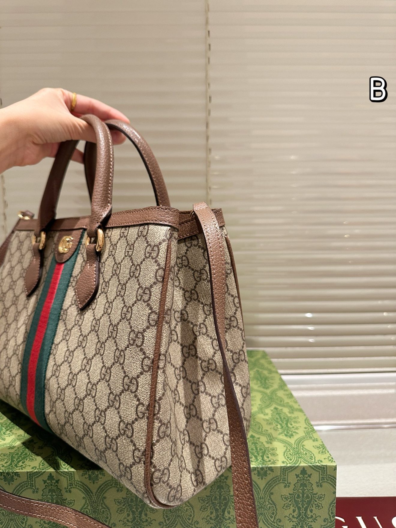 Gucci Ophidia GG Medium Tote 33x27.5x14.5cm - Image 5