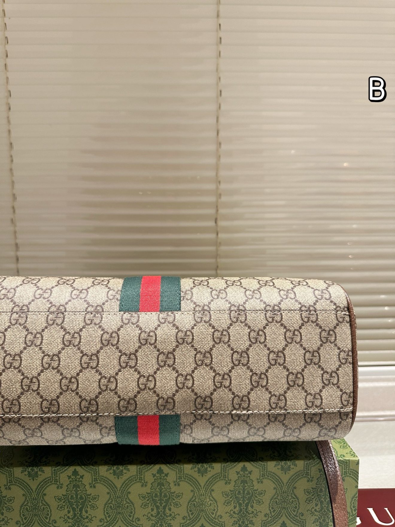 Gucci Ophidia GG Medium Tote 33x27.5x14.5cm - Image 6