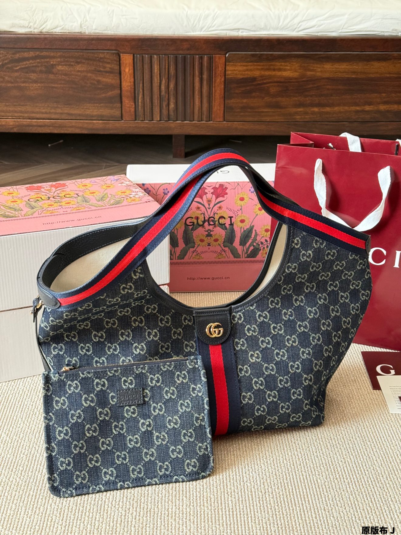 Gucci Giglio  40*32cm - Image 3
