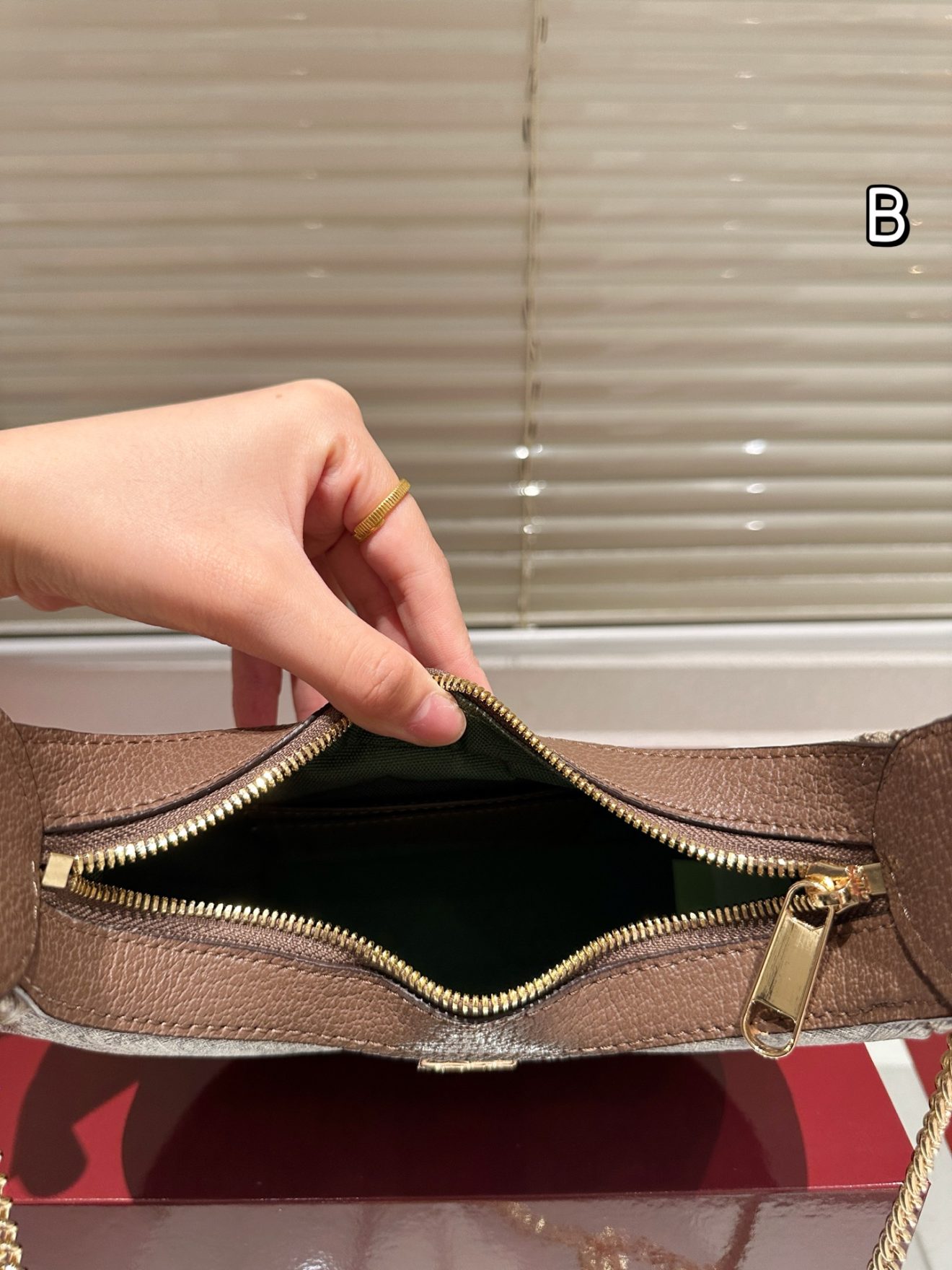 Gucci Marmonto 20*12cm - Image 9