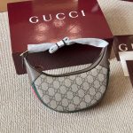 Gucci shoulder bag 18*8cm