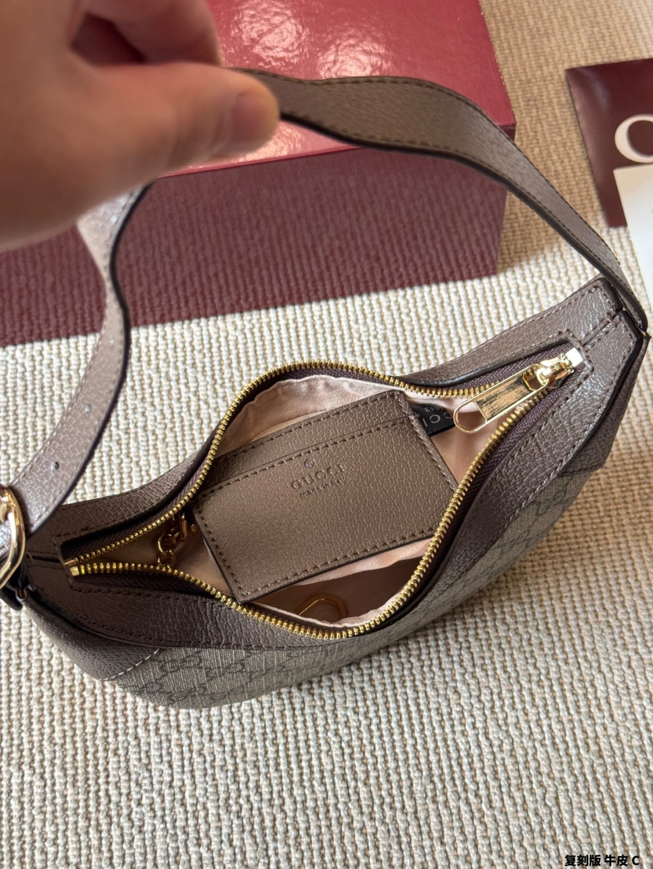 Gucci shoulder bag 18*8cm - Image 8