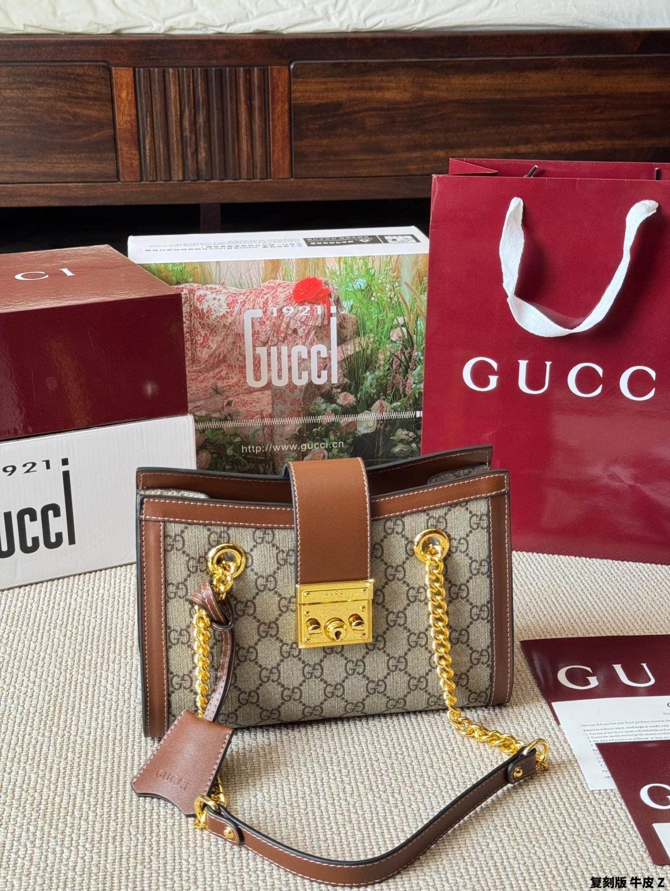 Gucci padlock  30*23cm, 25*18cm - Image 7