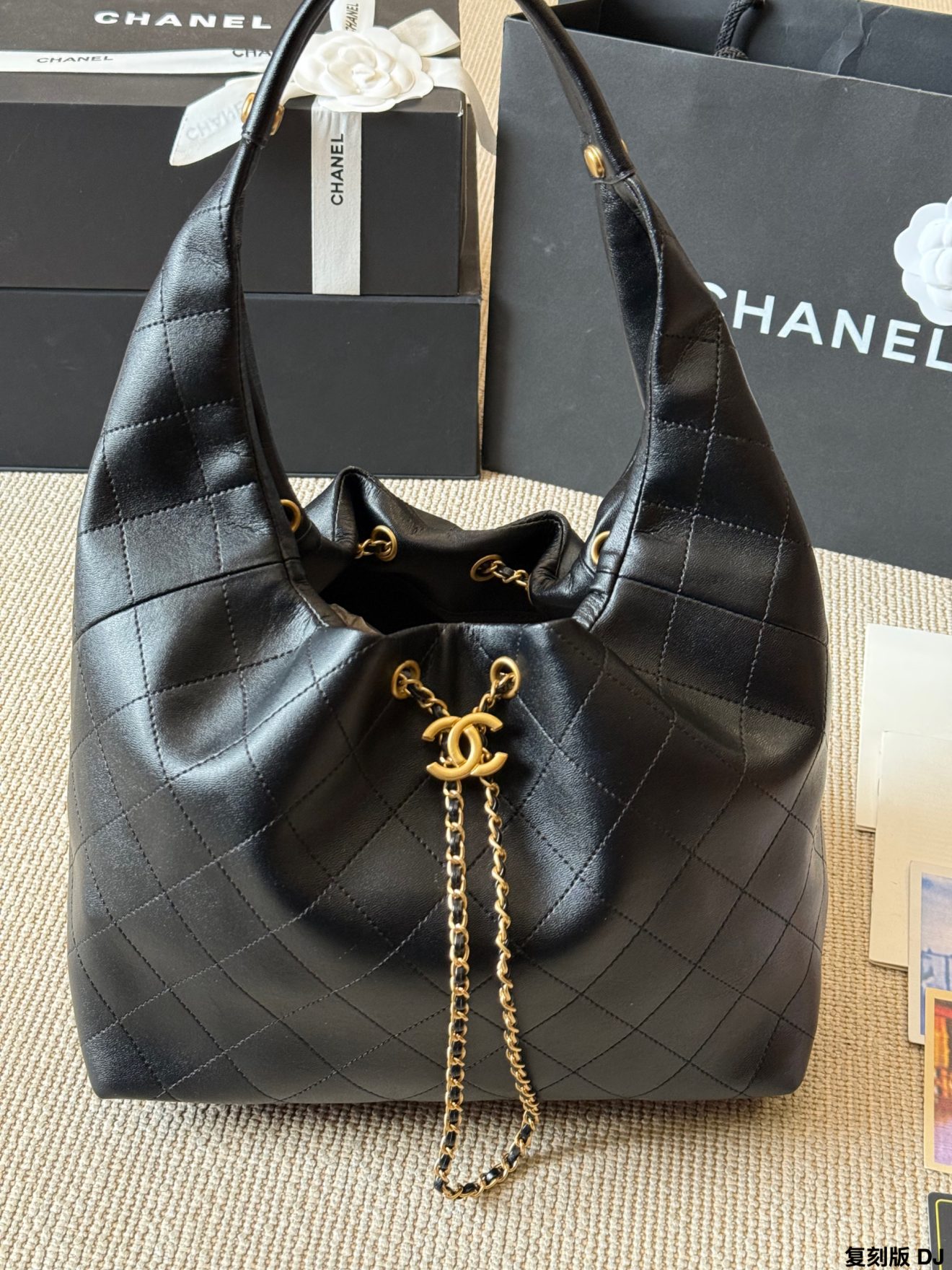 Chanel 25S Hobo(28x14x21cm) - Image 4