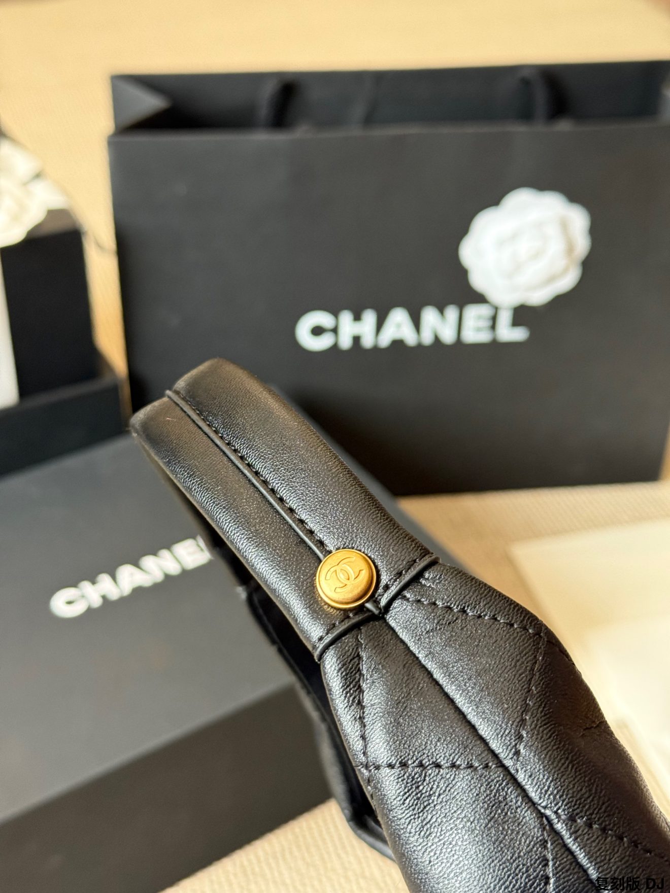 Chanel 25S Hobo(28x14x21cm) - Image 9