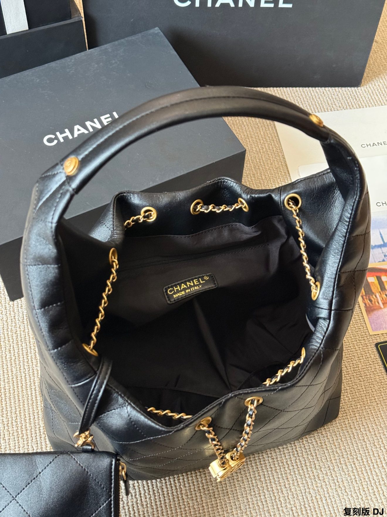 Chanel 25S Hobo(28x14x21cm) - Image 10