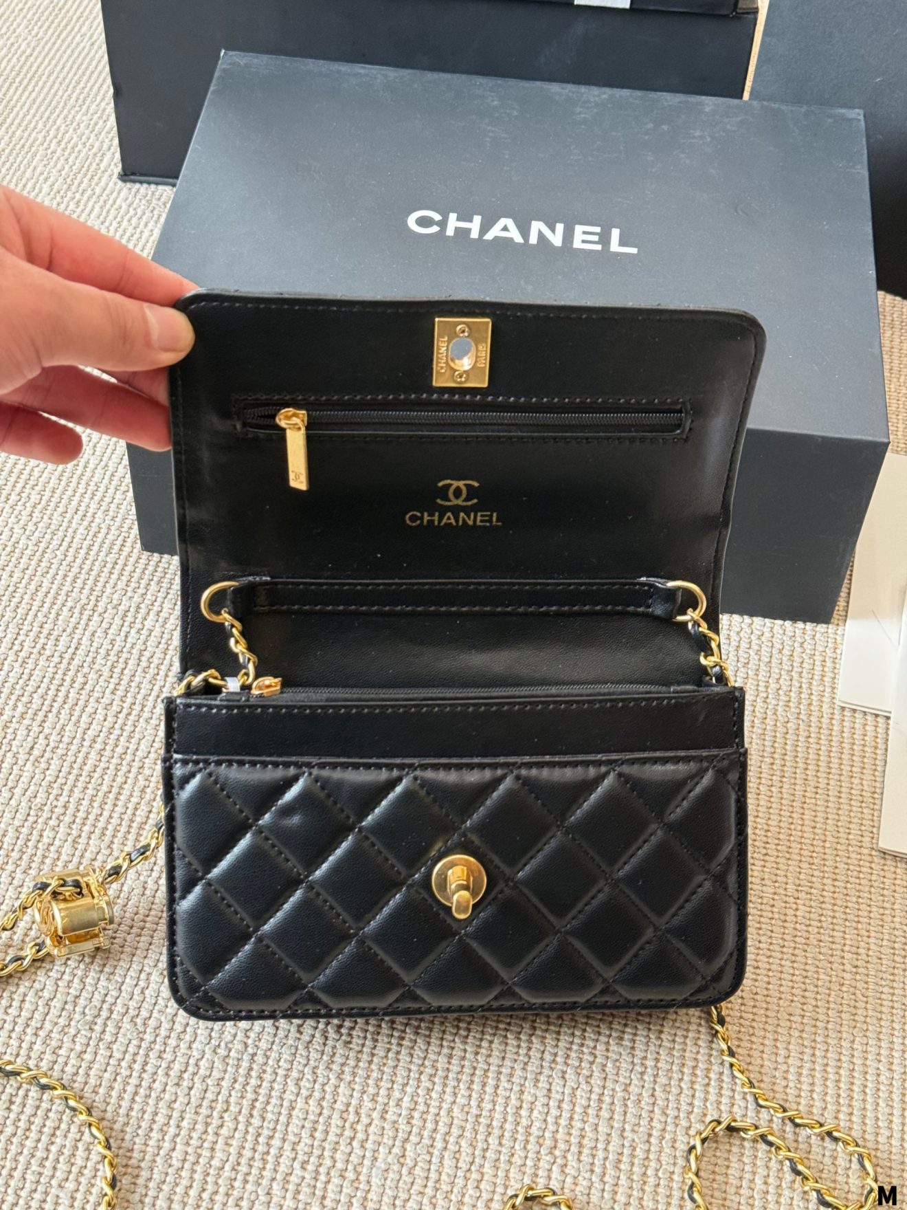 Chanel woc lamb skin golden hardware 19*12cm - Image 2