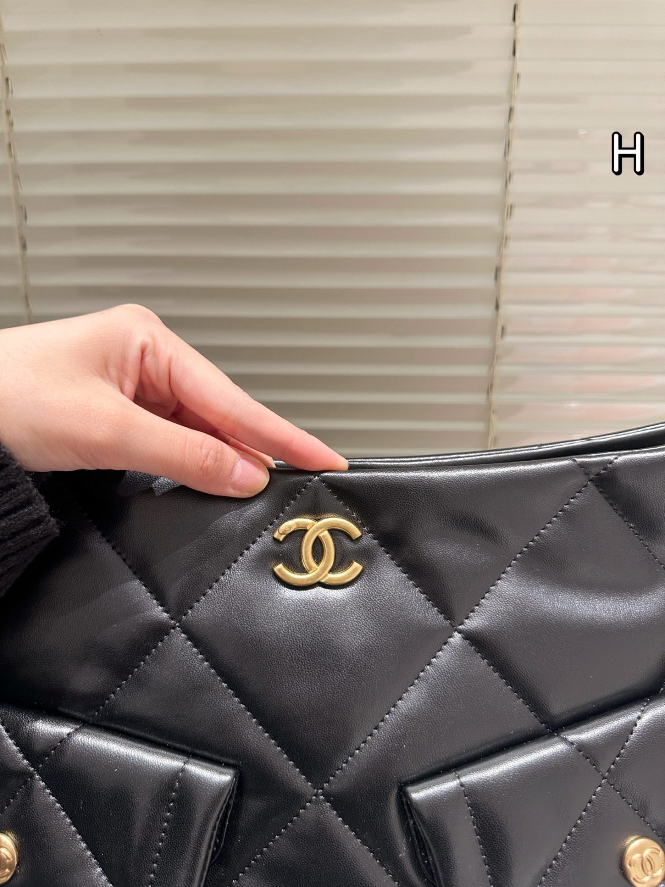 Chanel 25K Hobo 28*25cm - Image 4