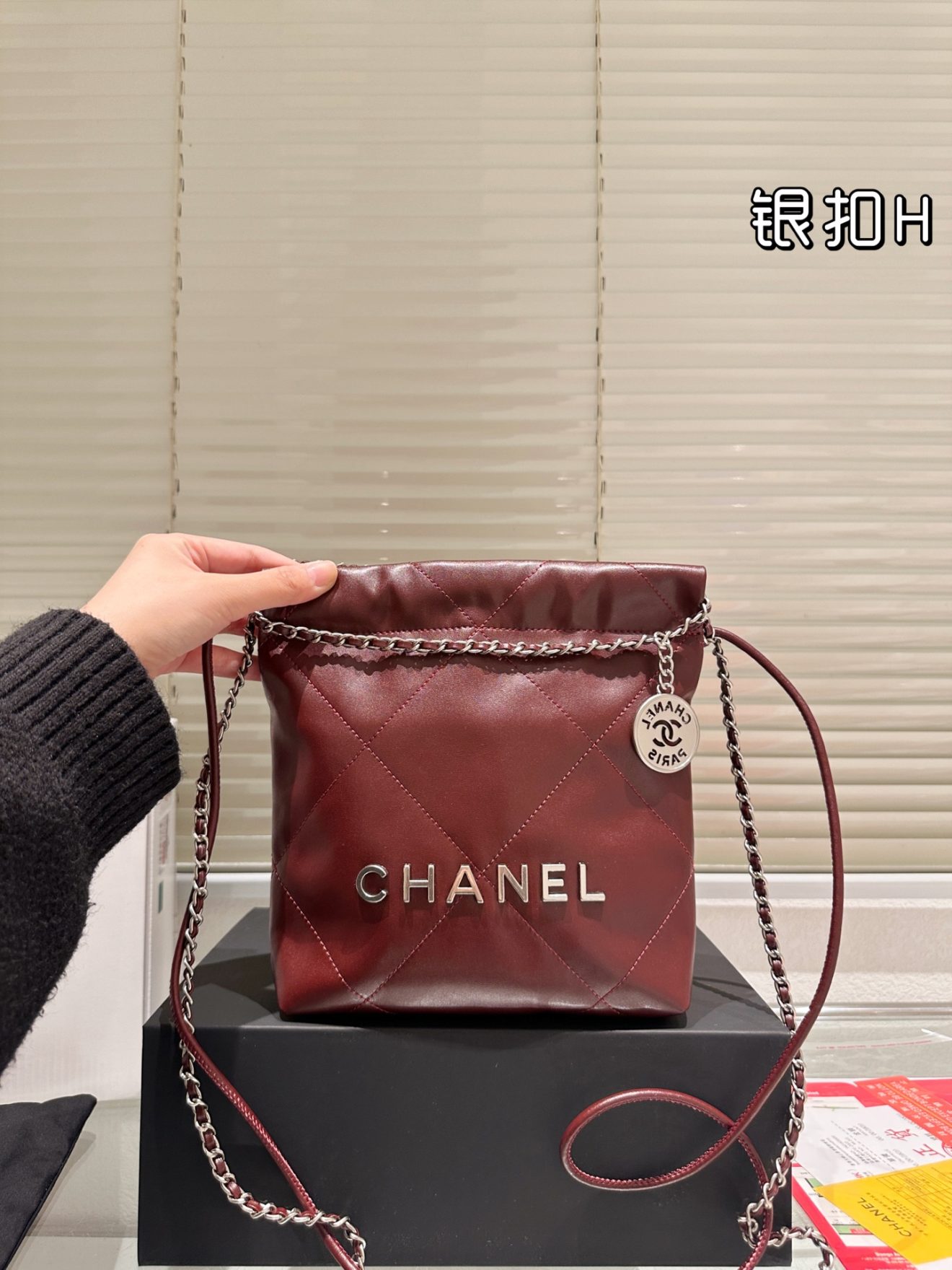 chanel 22 bag mini 20x19x6cm - Image 2