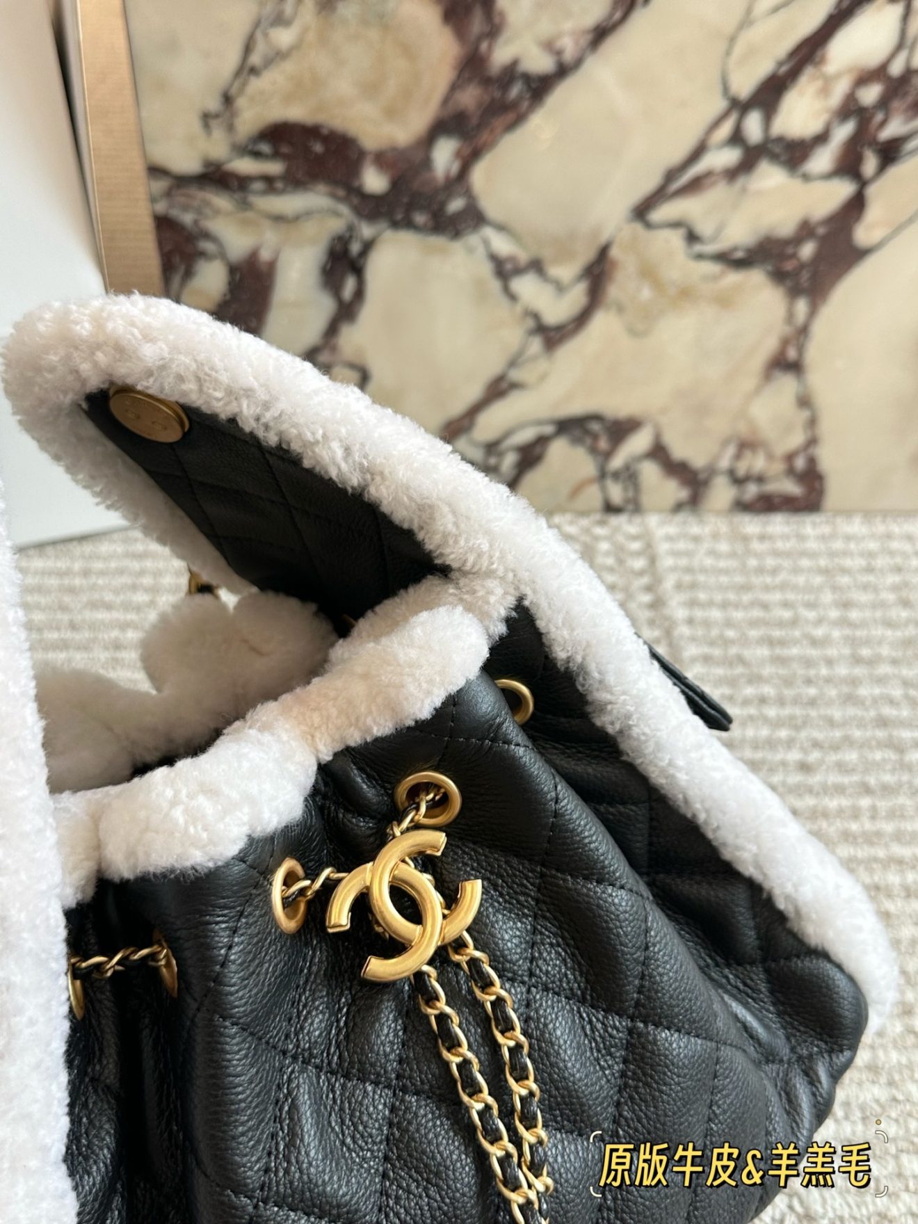 Chanel 25 Lambskin Drawstring Bucket Bag - Image 5