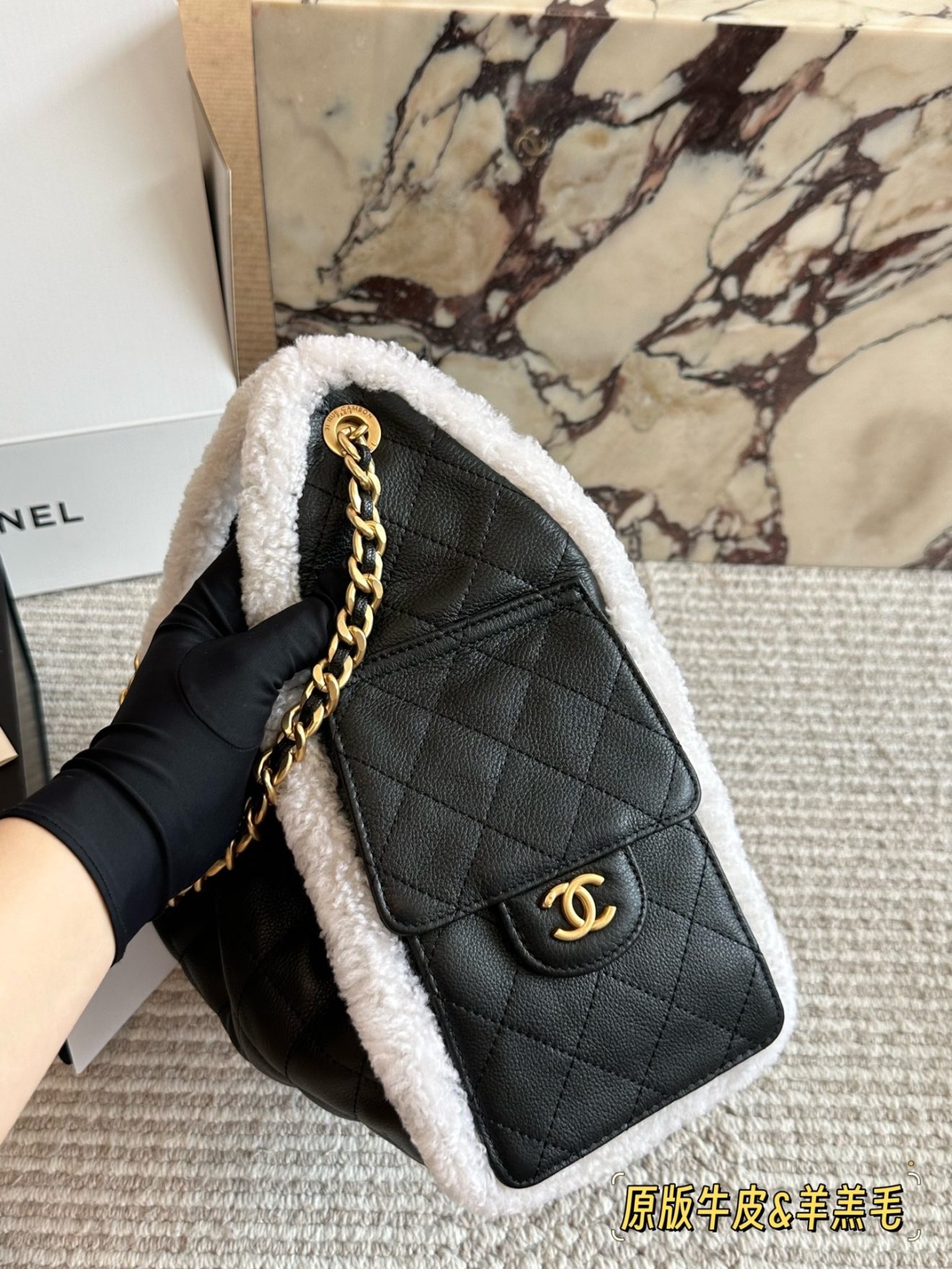 Chanel 25 Lambskin Drawstring Bucket Bag - Image 9