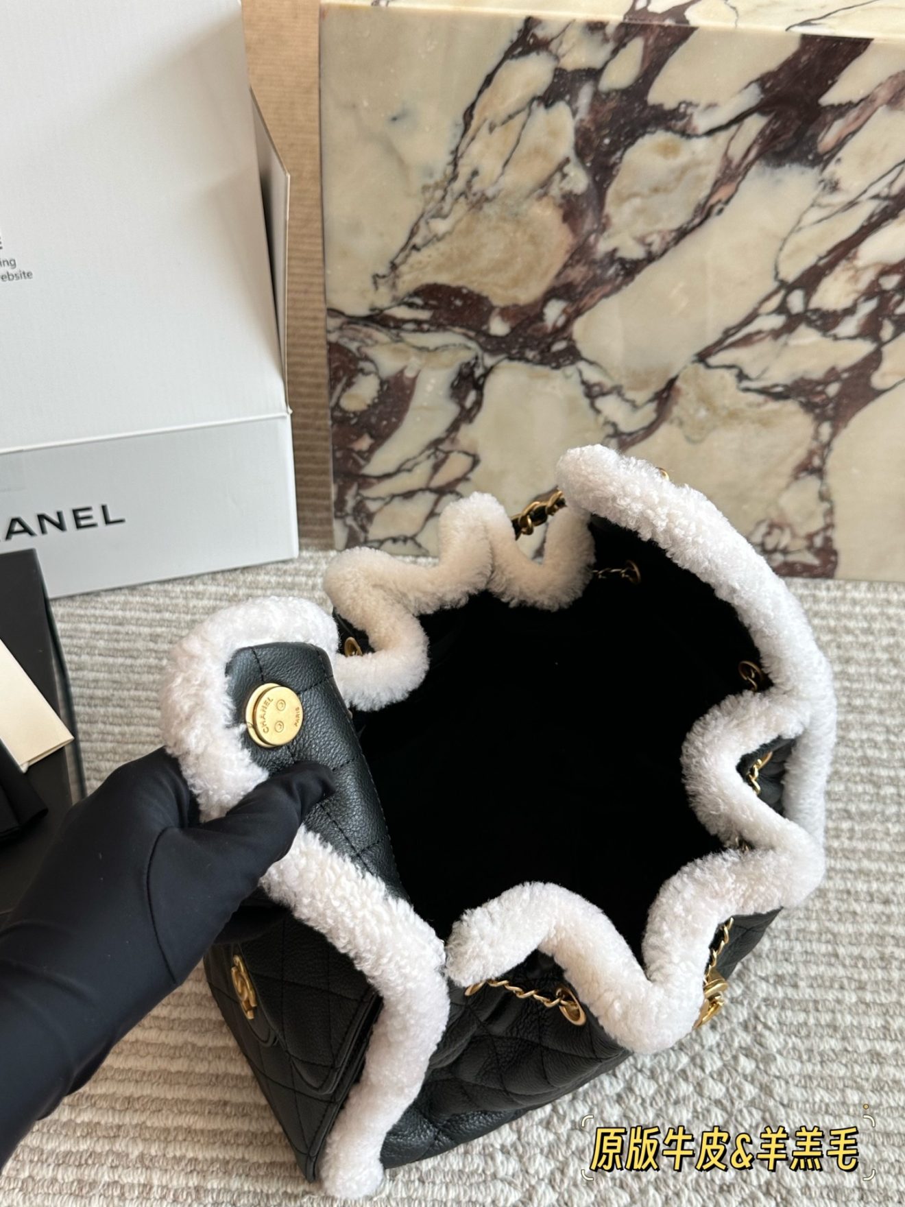 Chanel 25 Lambskin Drawstring Bucket Bag - Image 6
