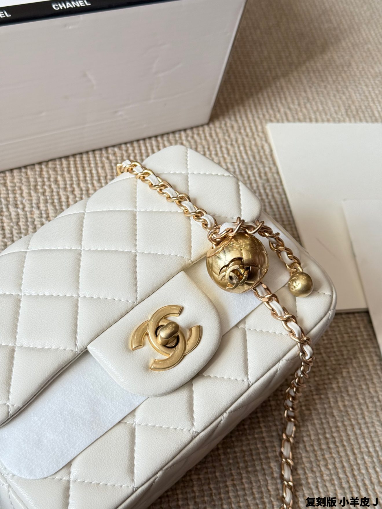 Mini Flap Bag Pearl Crush 18cm and 20cm - Image 7