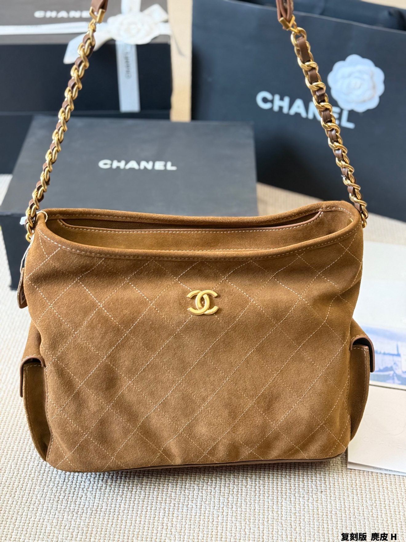 chanel hobo 30 *22cm - Image 9