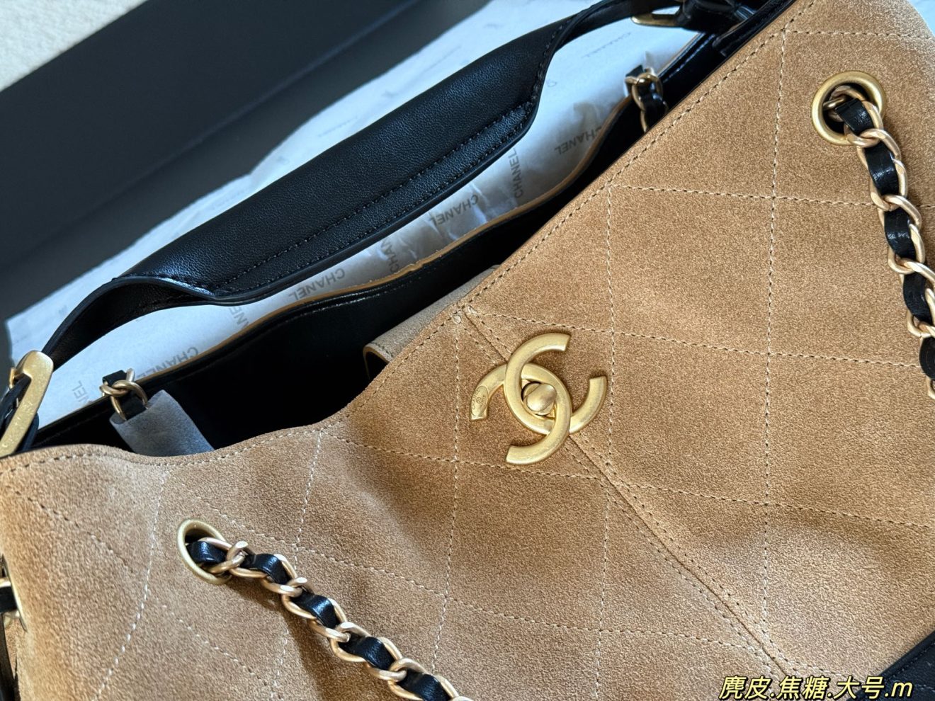 chanel 25a suede 36*25cm - Image 8