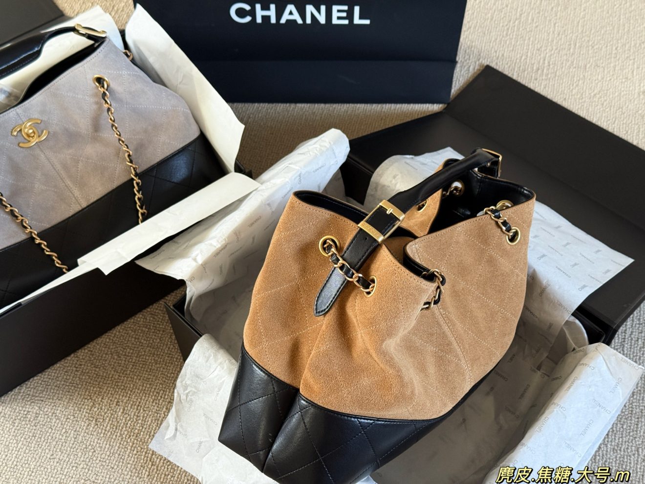 chanel 25a suede 36*25cm - Image 3