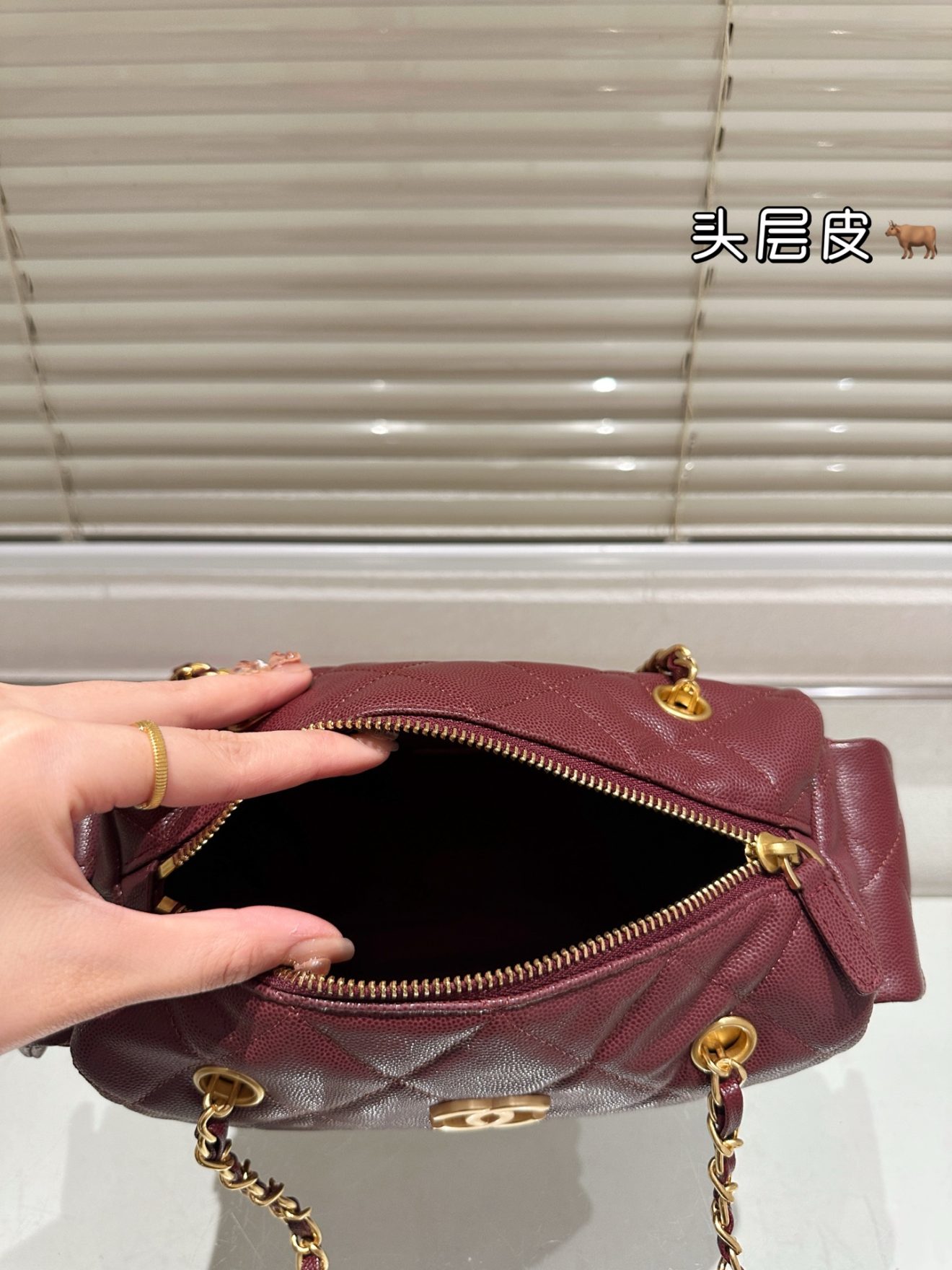 chanel 25k bowling bag with caviar texture 2 colors - Image 7
