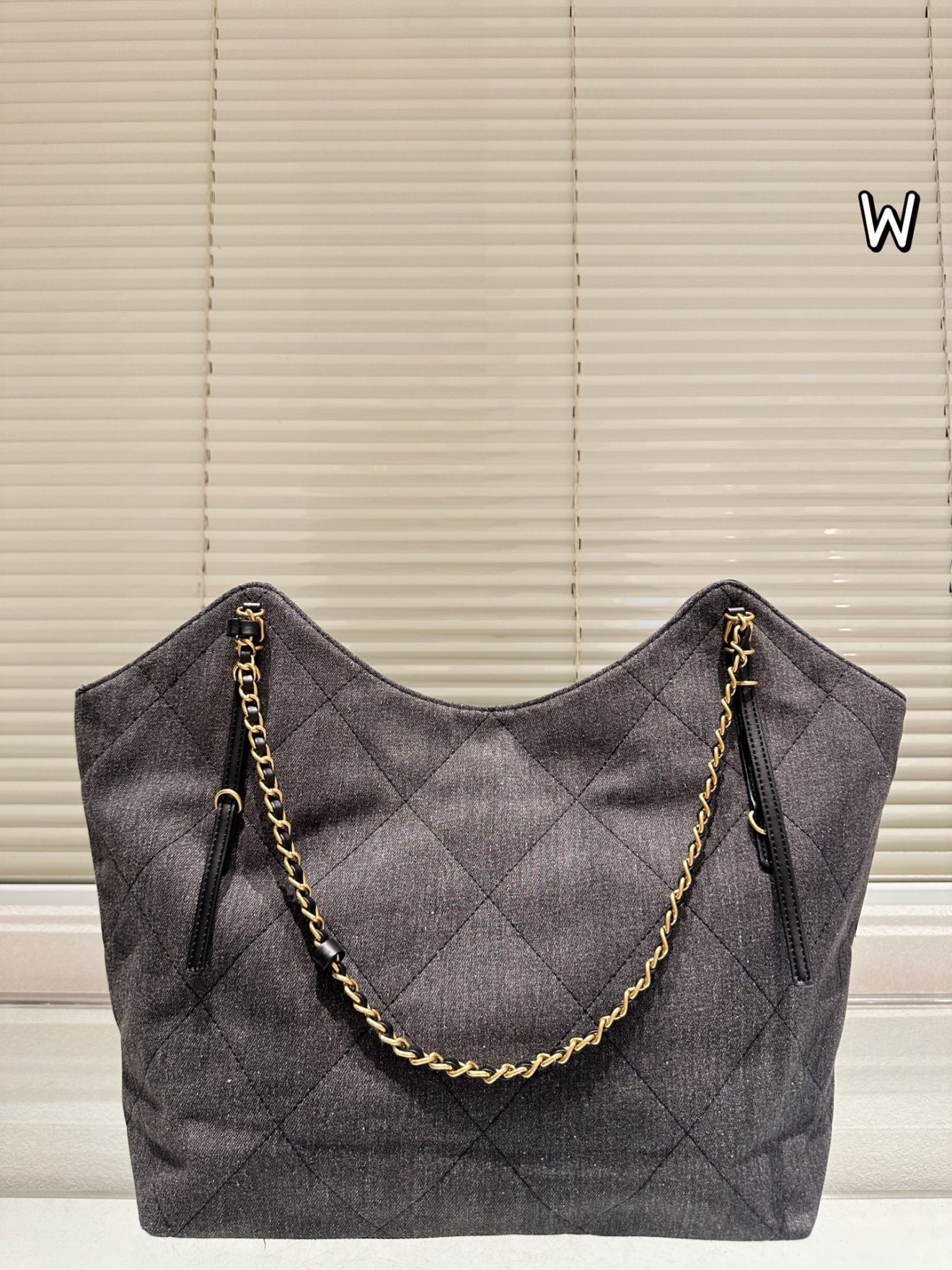 chanel hobo bags - Image 9