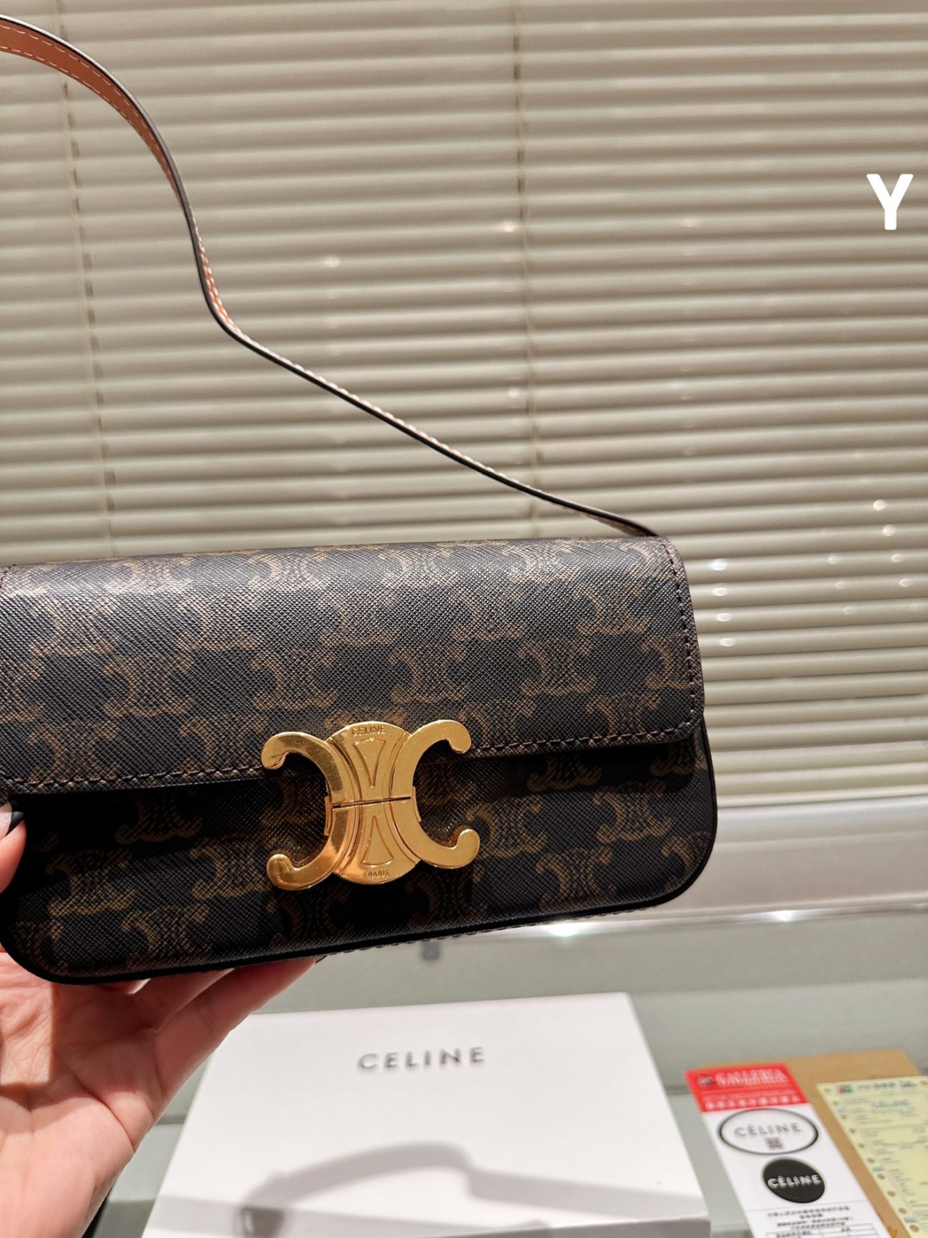 celine eva 20*12cm - Image 7