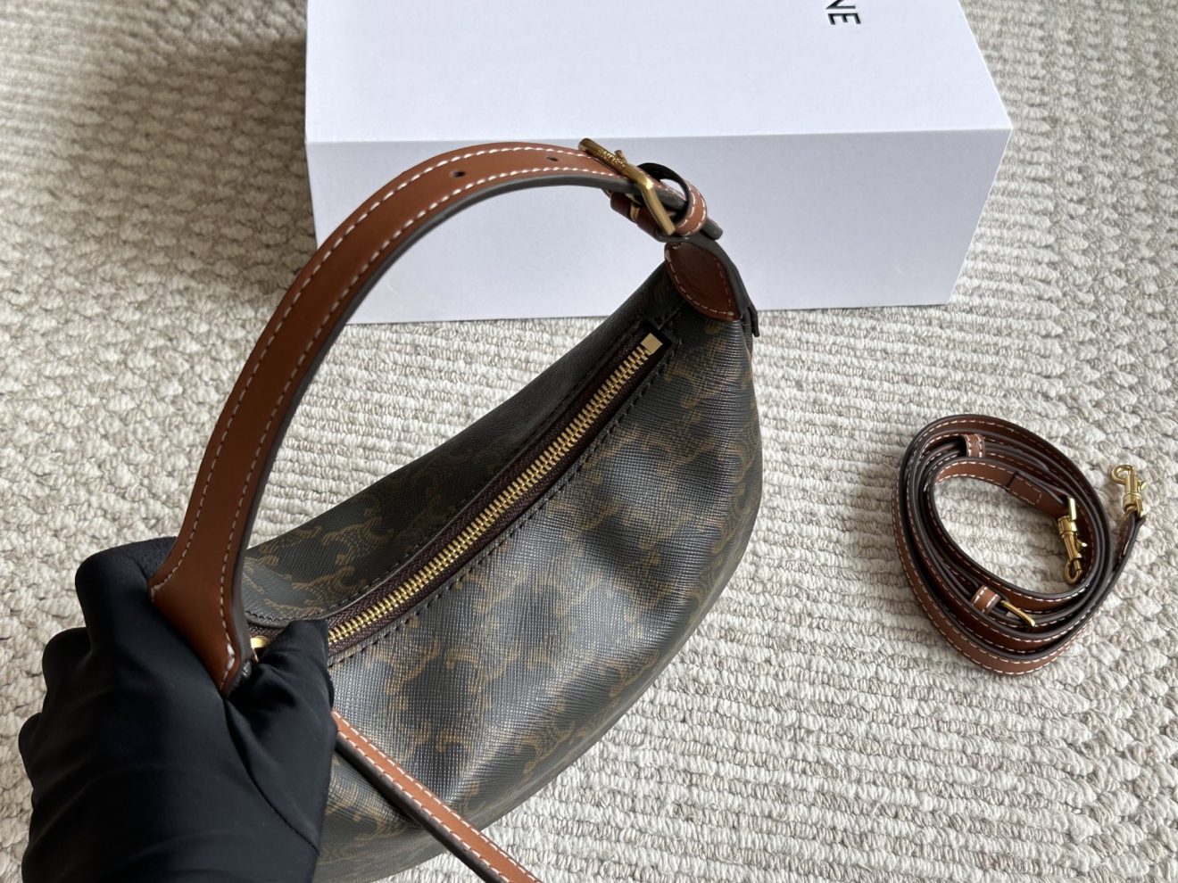 Celine shoulder bags 23*14cm - Image 10