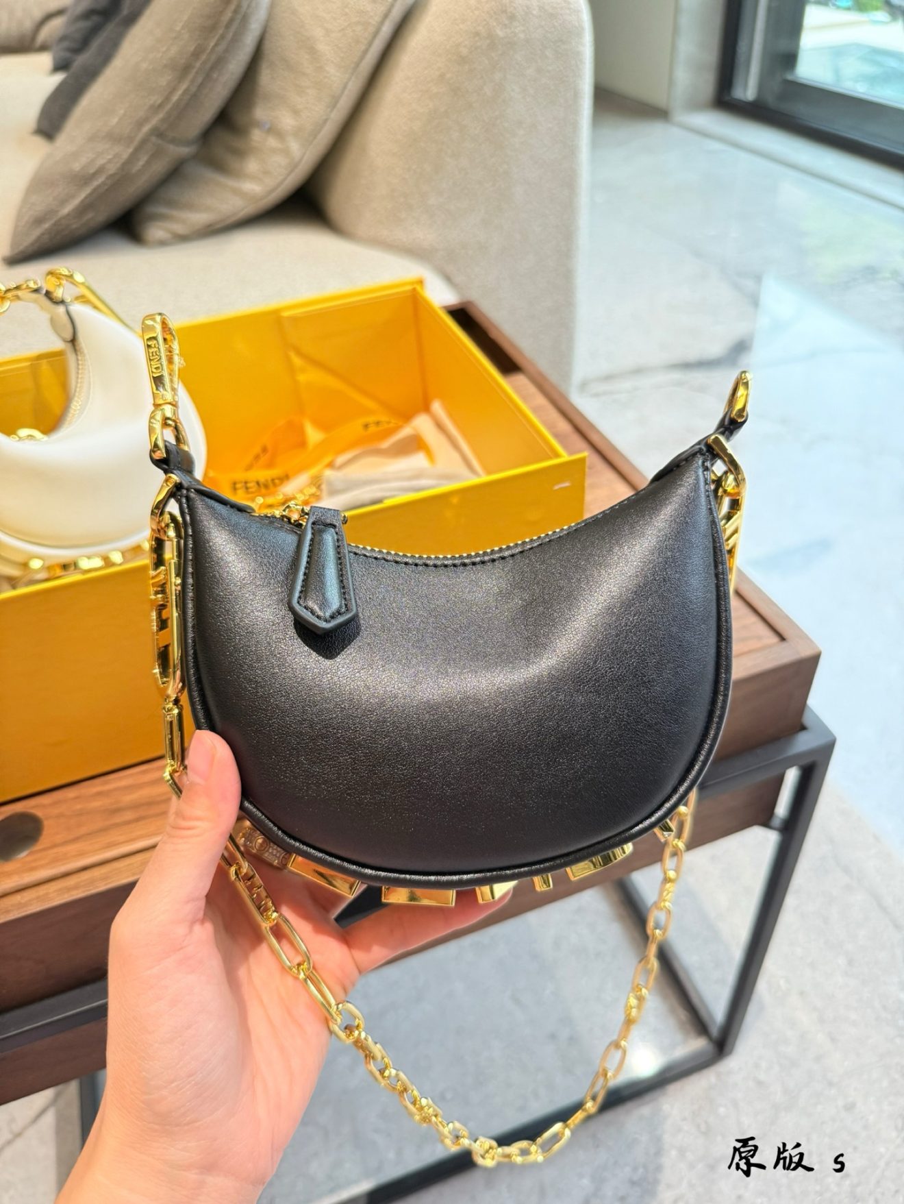 Fendi nano graphy handbag 18*12cm - Image 14