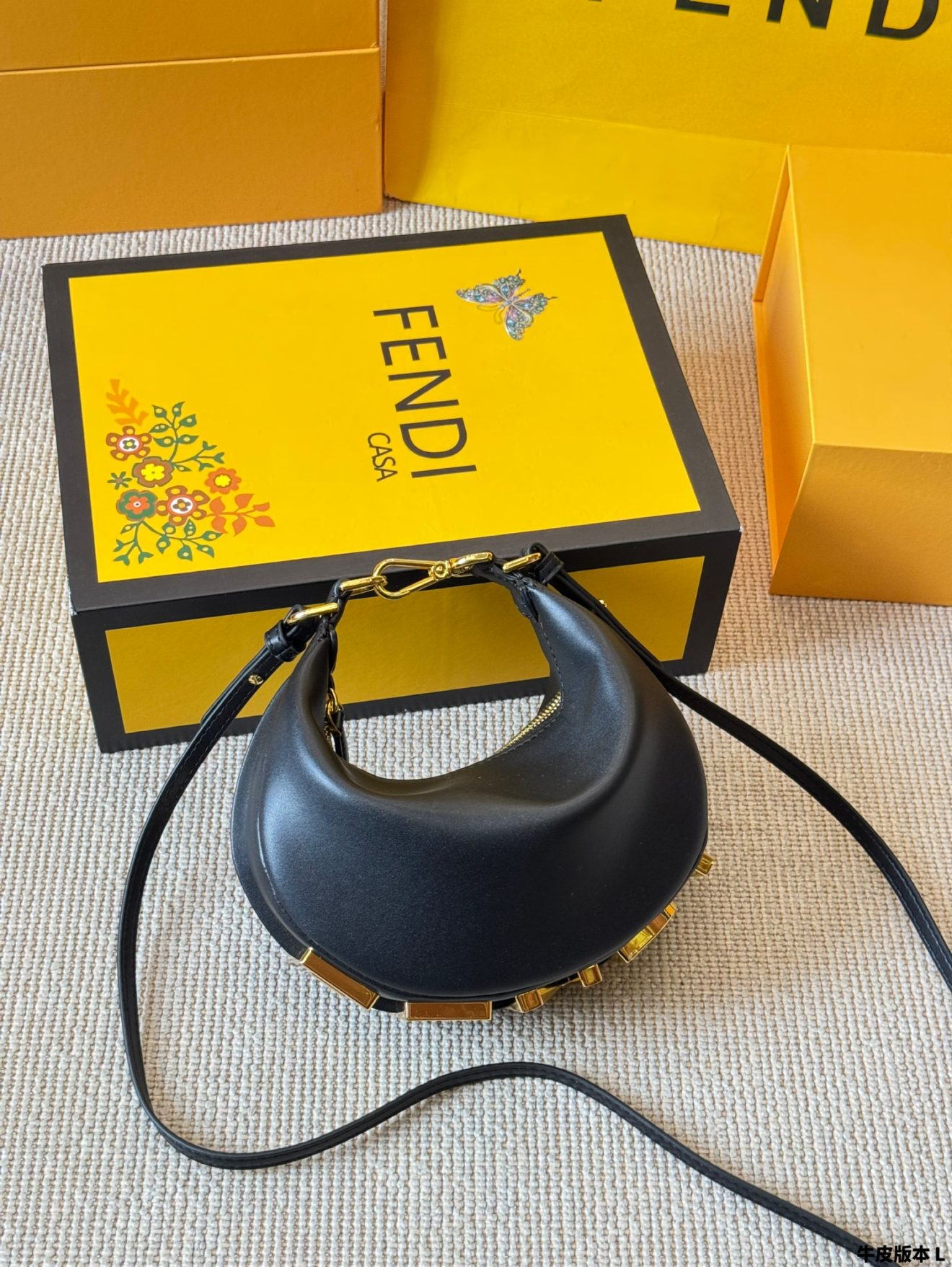 Fendi nano graphy handbag 18*12cm - Image 19