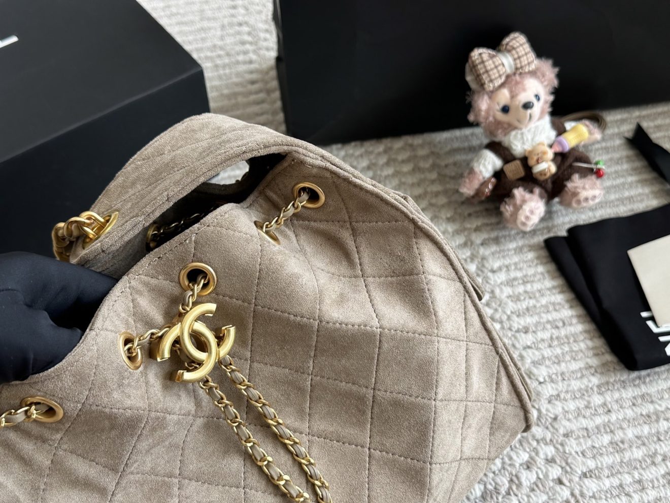 CHANEL 25 Suede Hobo Small 26x30cm - Image 3
