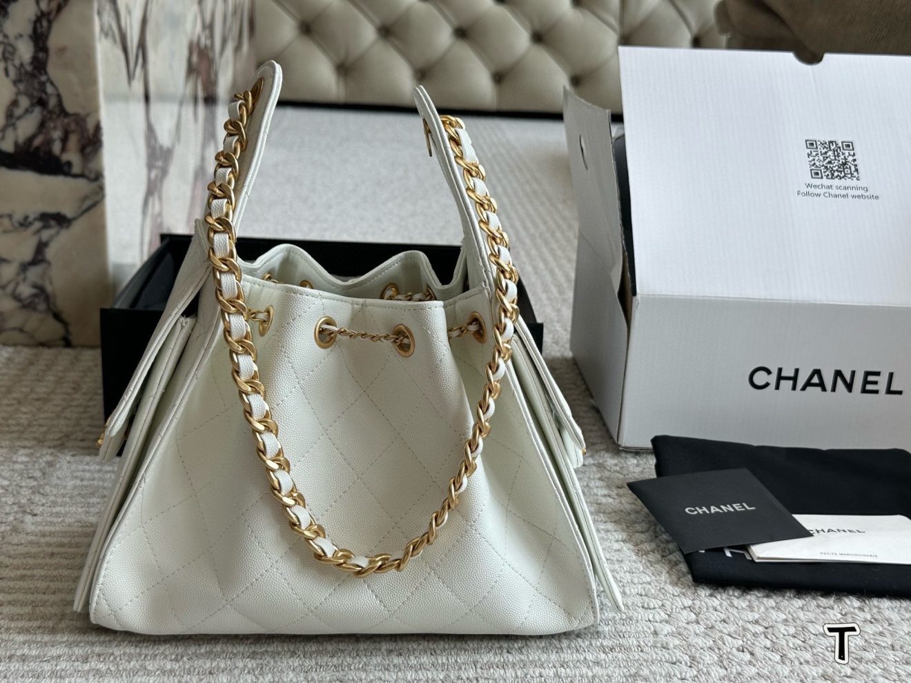 CHANEL 25 Suede Hobo Cream Small 26x30cm - Image 5