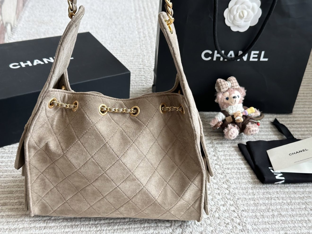 CHANEL 25 Suede Hobo Small 26x30cm - Image 4