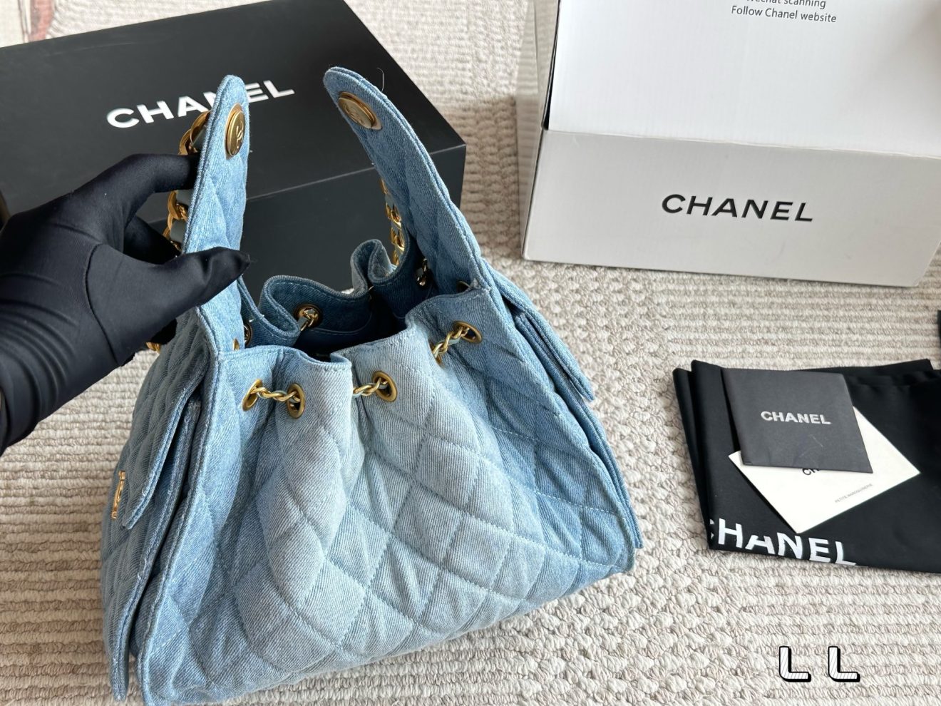 CH@NEL 25 Suede Bag Denim Small 26x19cm - Image 9