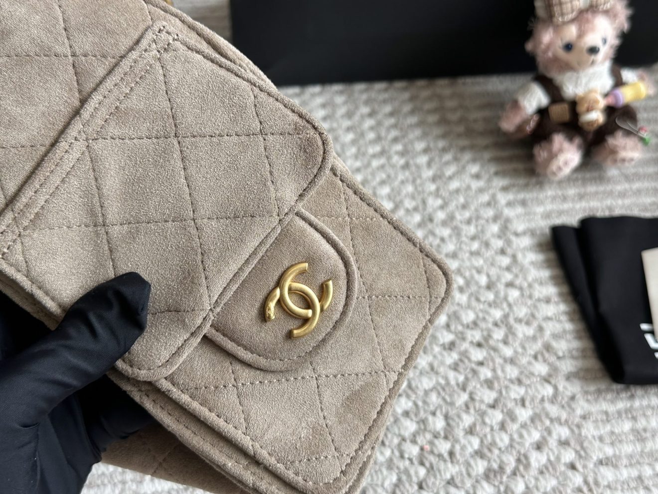 CHANEL 25 Suede Hobo Small 26x30cm - Image 7
