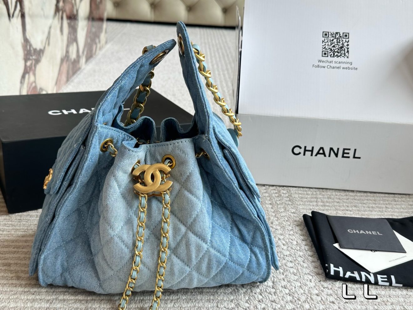 CH@NEL 25 Suede Bag Denim Small 26x19cm - Image 6