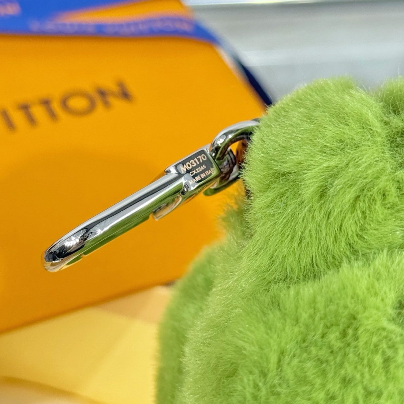 LOUIS VUITTON lv Charm - Image 10