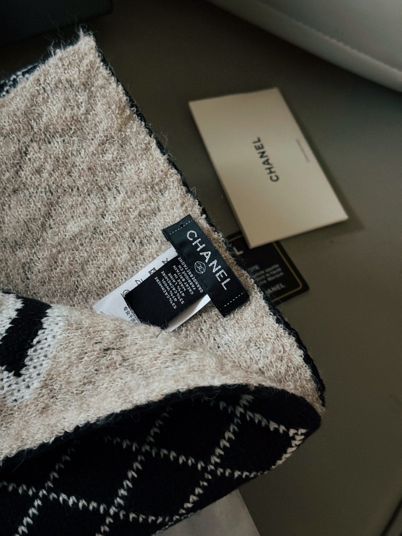 CHANEL Scarf - Image 5