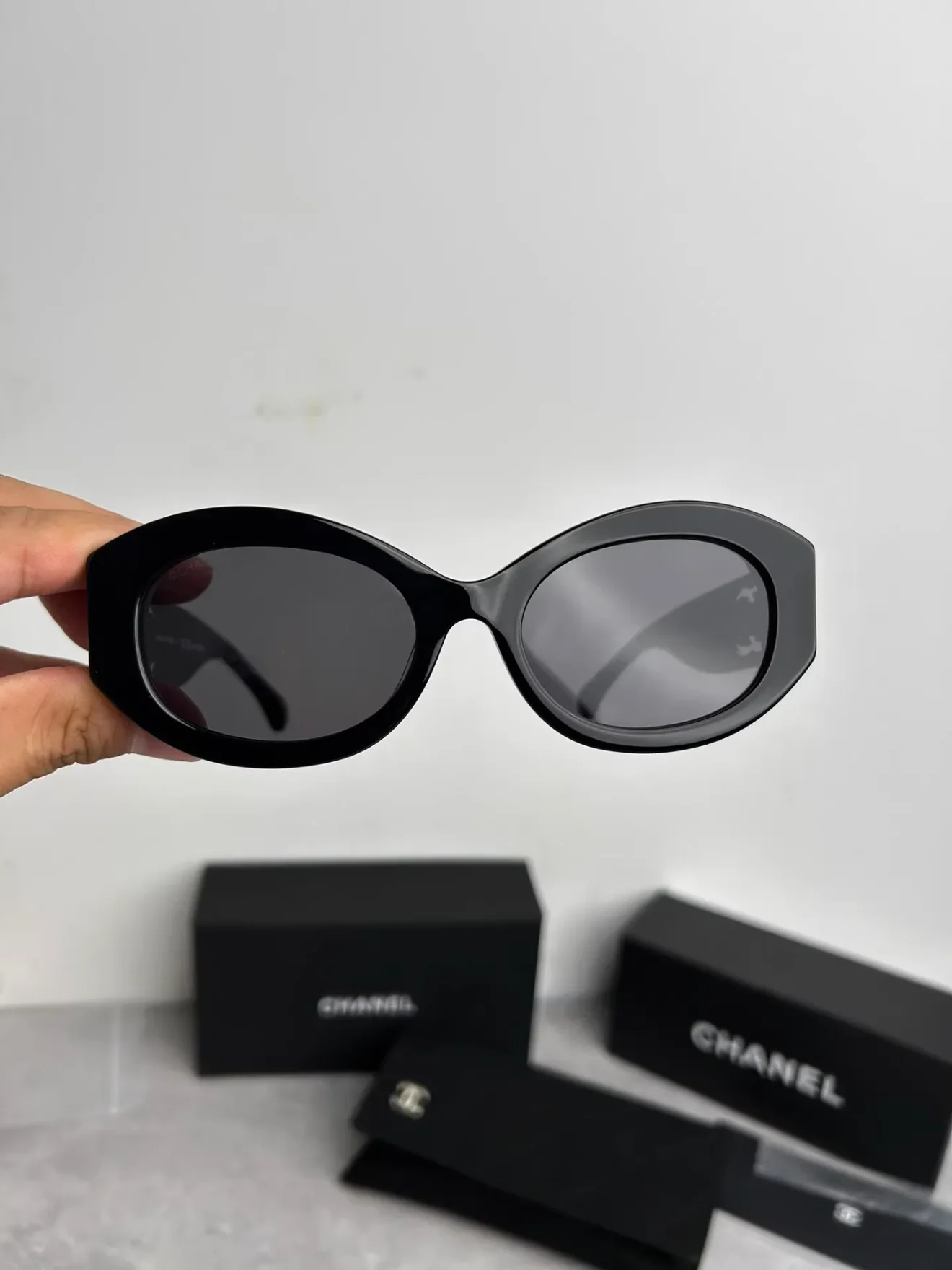 CHANEL sunglass CH5528 - Image 3