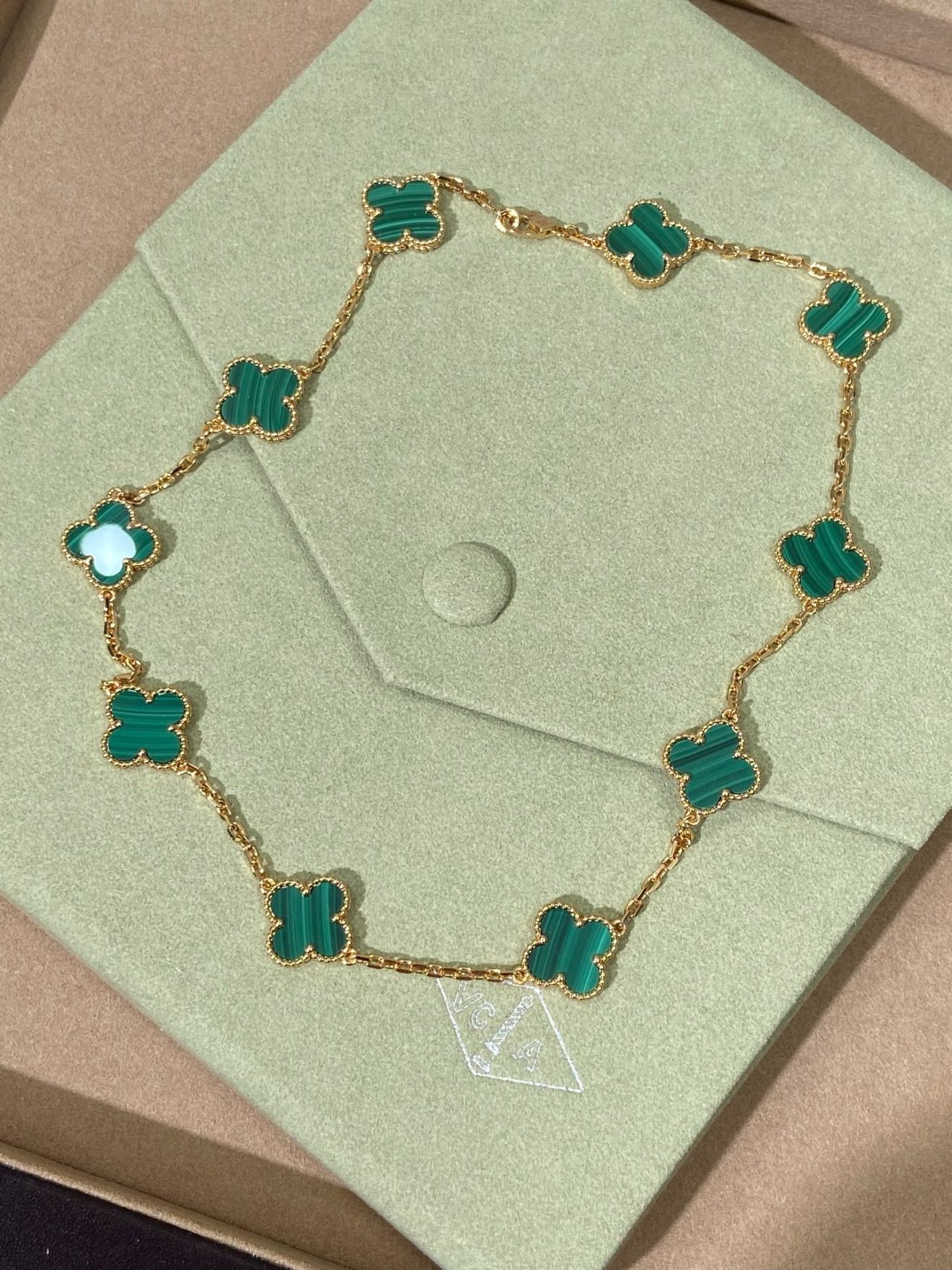 Van  Cleef & Arpels  Bracelet - Image 4