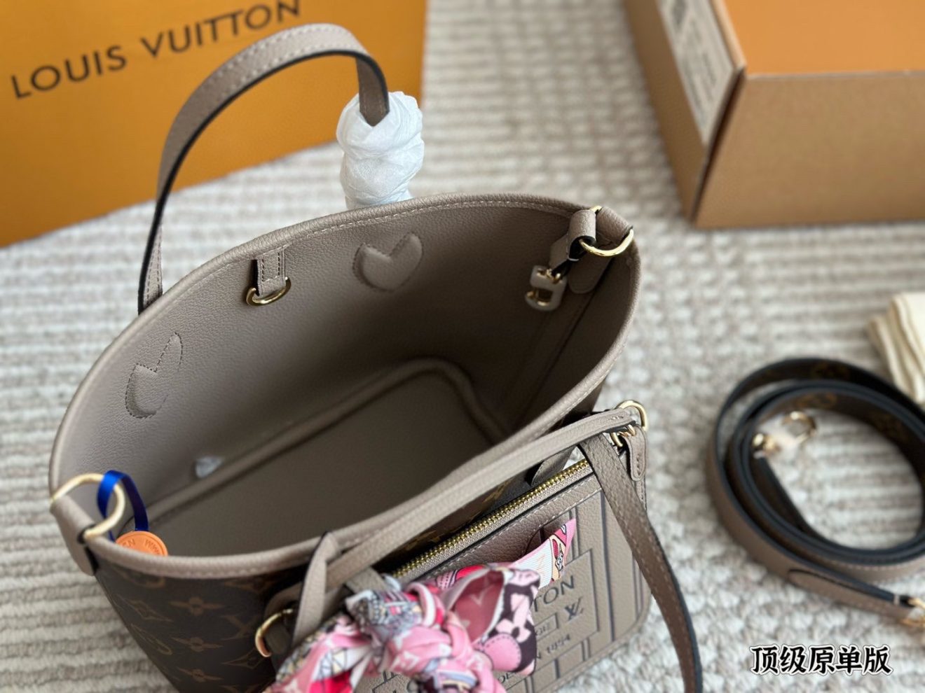 Neverfull BB Double Side mini size 20*16cm - Image 4