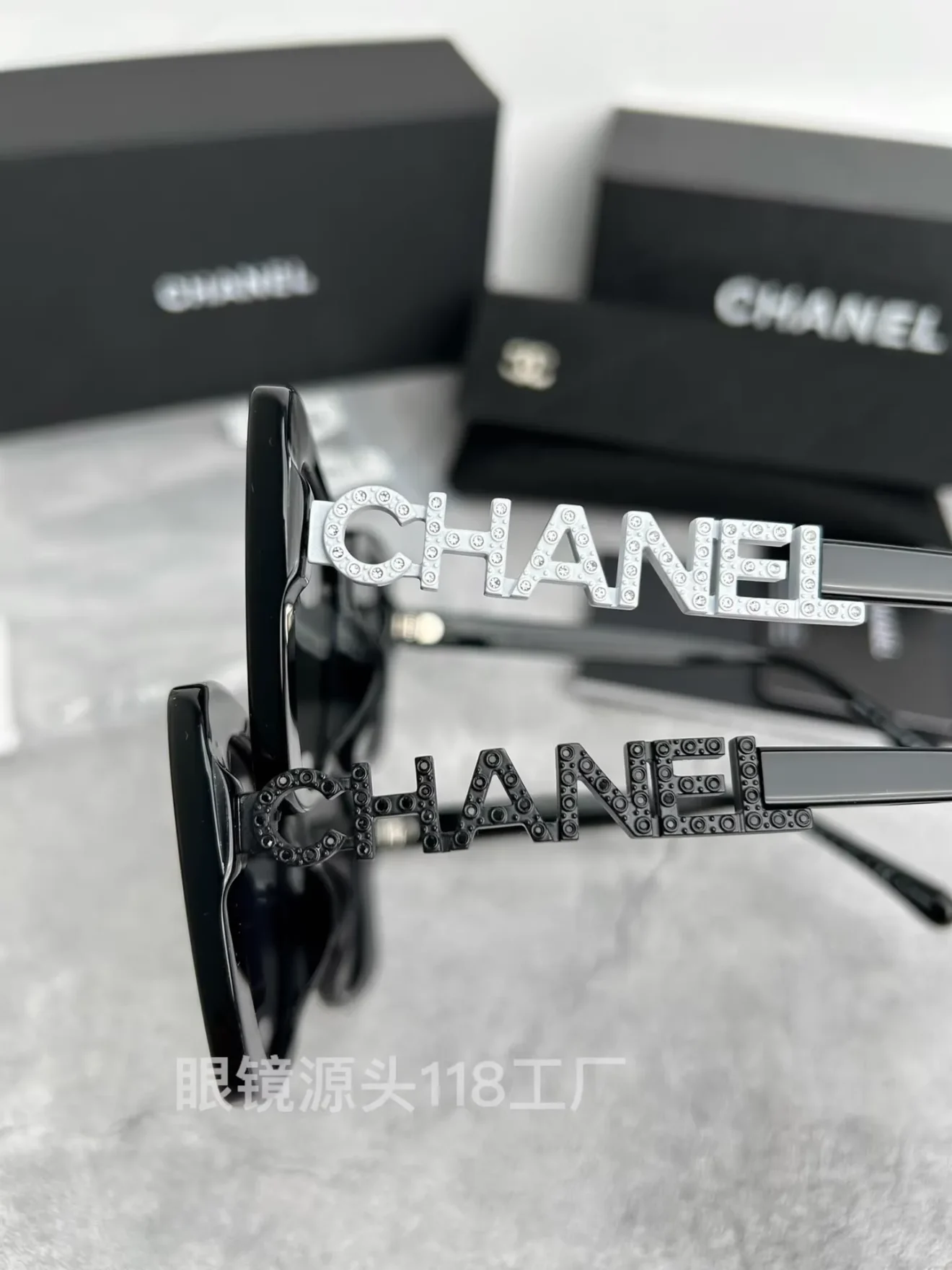 CHANEL sunglass CH5422 - Image 4