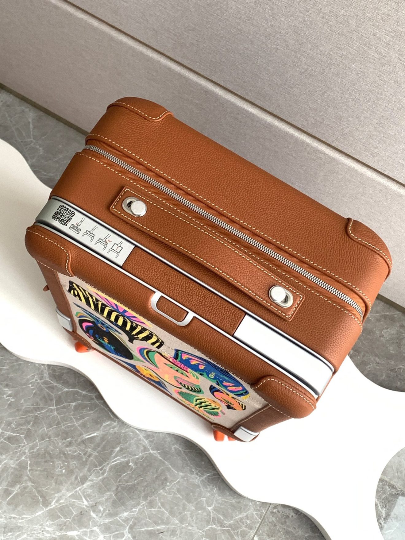 HERMES Suitcase - Image 8