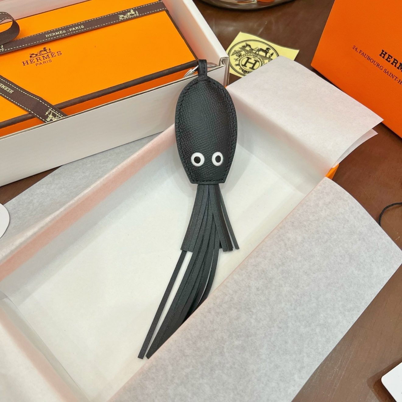 HERMES  Charm - Image 4