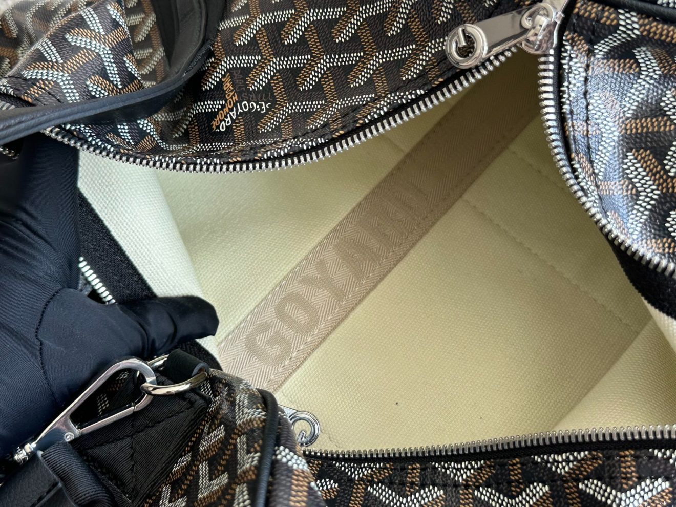 GOYARD Duffle - Image 3