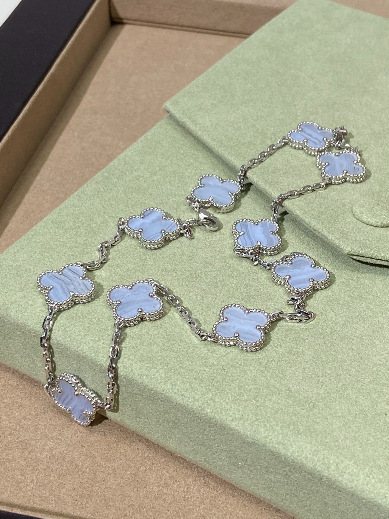 Van Cleef & Arpels Necklace - Image 3