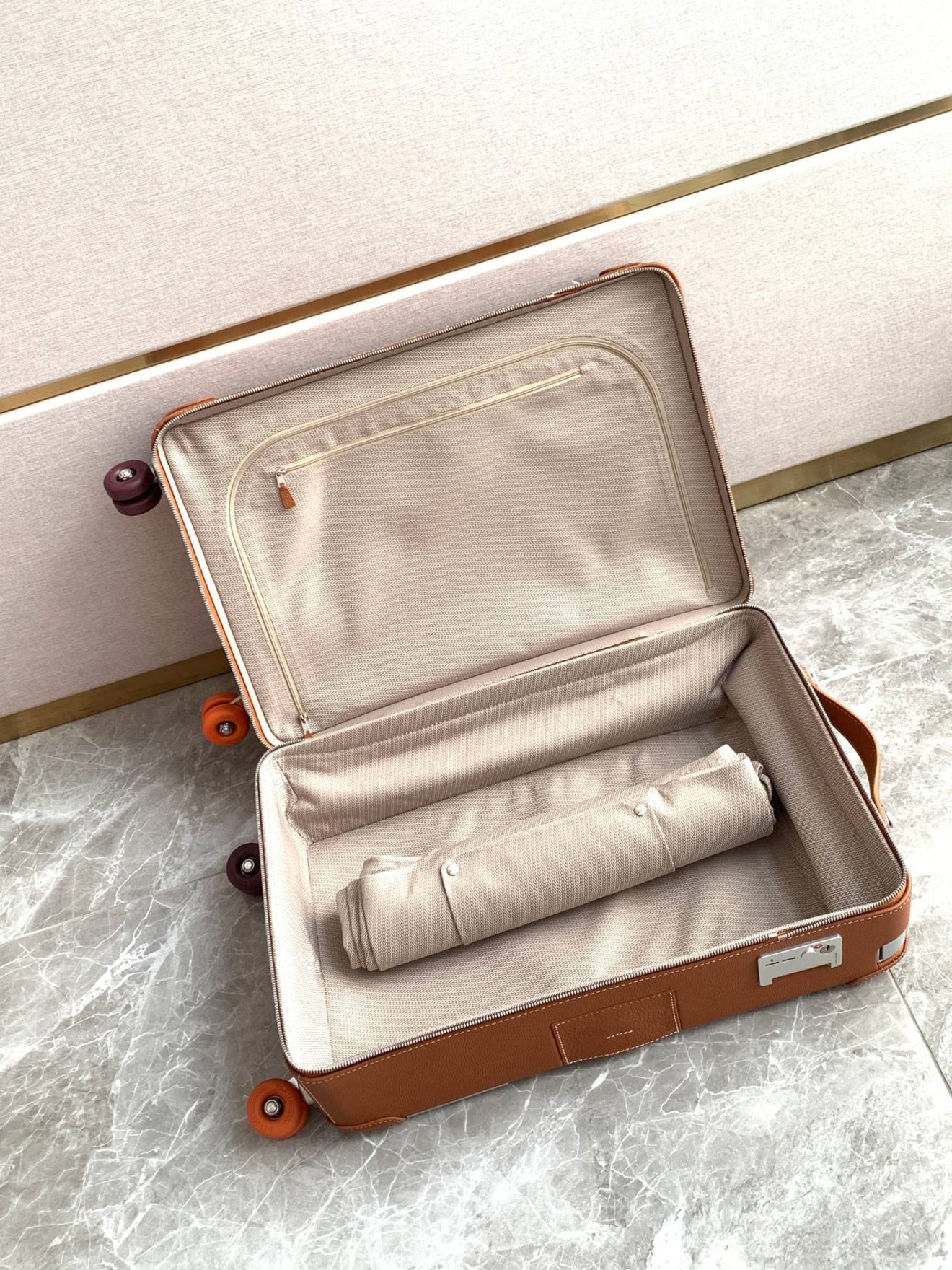 HERMES  Suitcase - Image 4