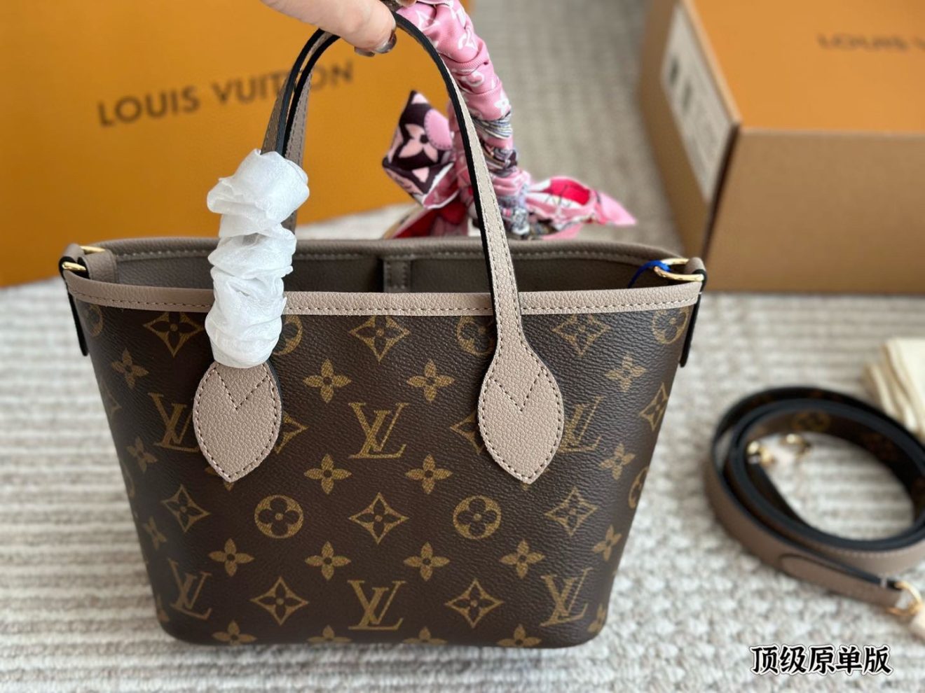 Neverfull BB Double Side mini size 20*16cm - Image 8
