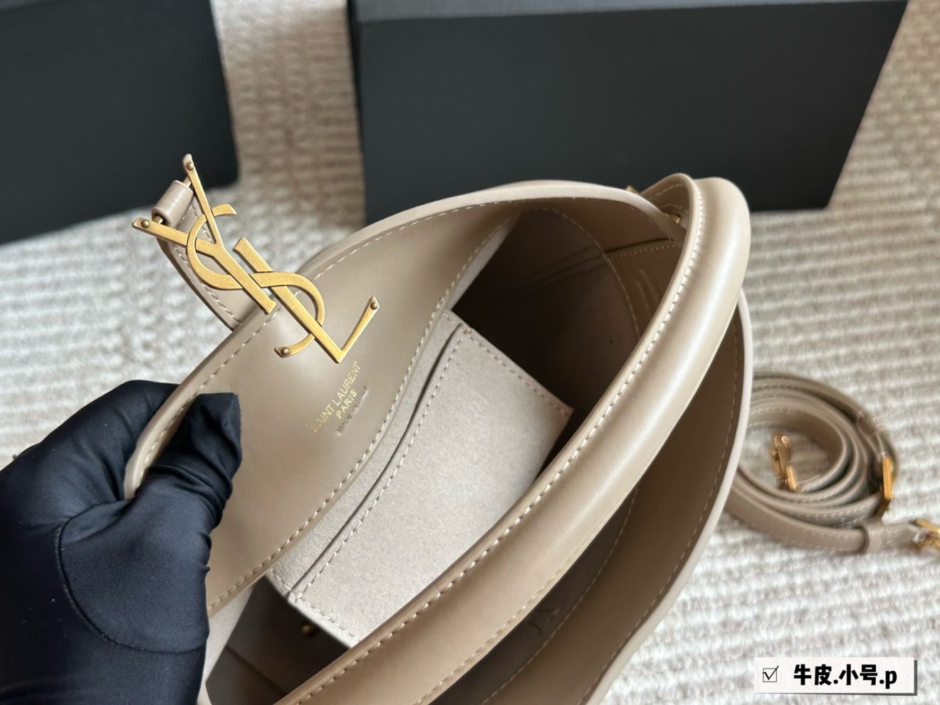 YSL HOBO BAG SIZE ：25*20cm (BIG） 16*20cm（SMALL） - Image 10