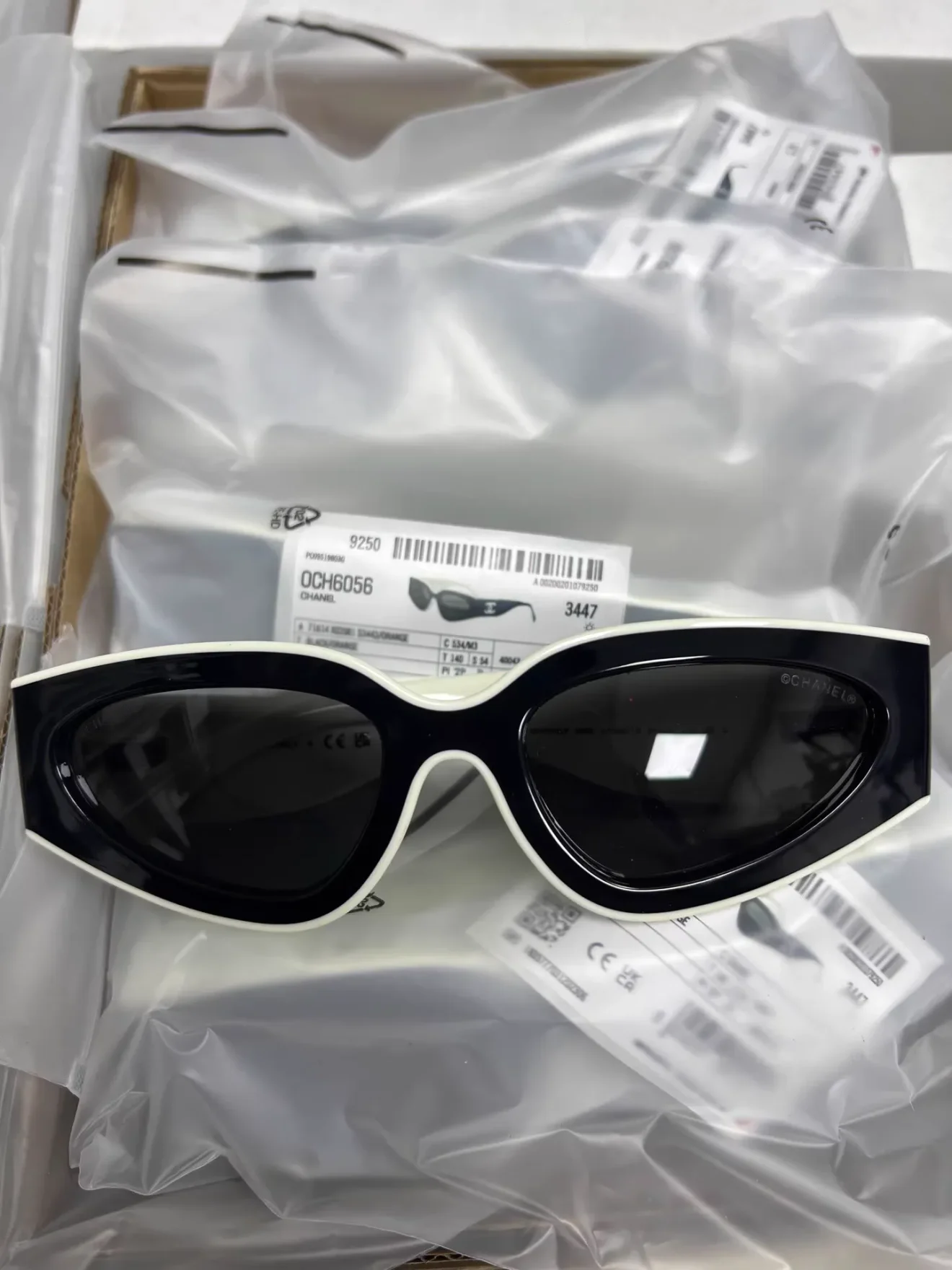 CHANEL sunglass CH6056 - Image 4