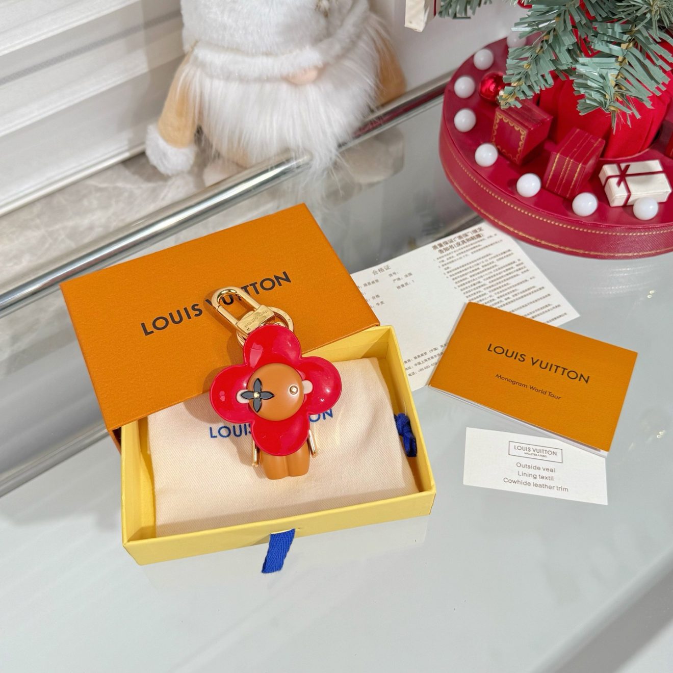 LOUIS VUITTON lv  Charm - Image 2
